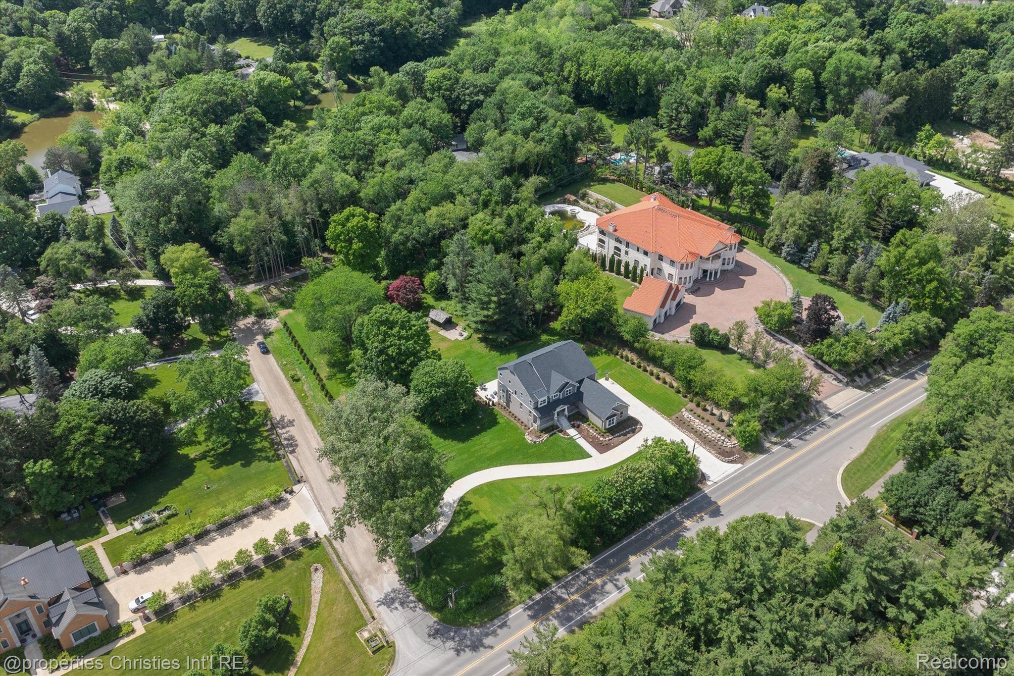 44444 THORNAPPLE Lane