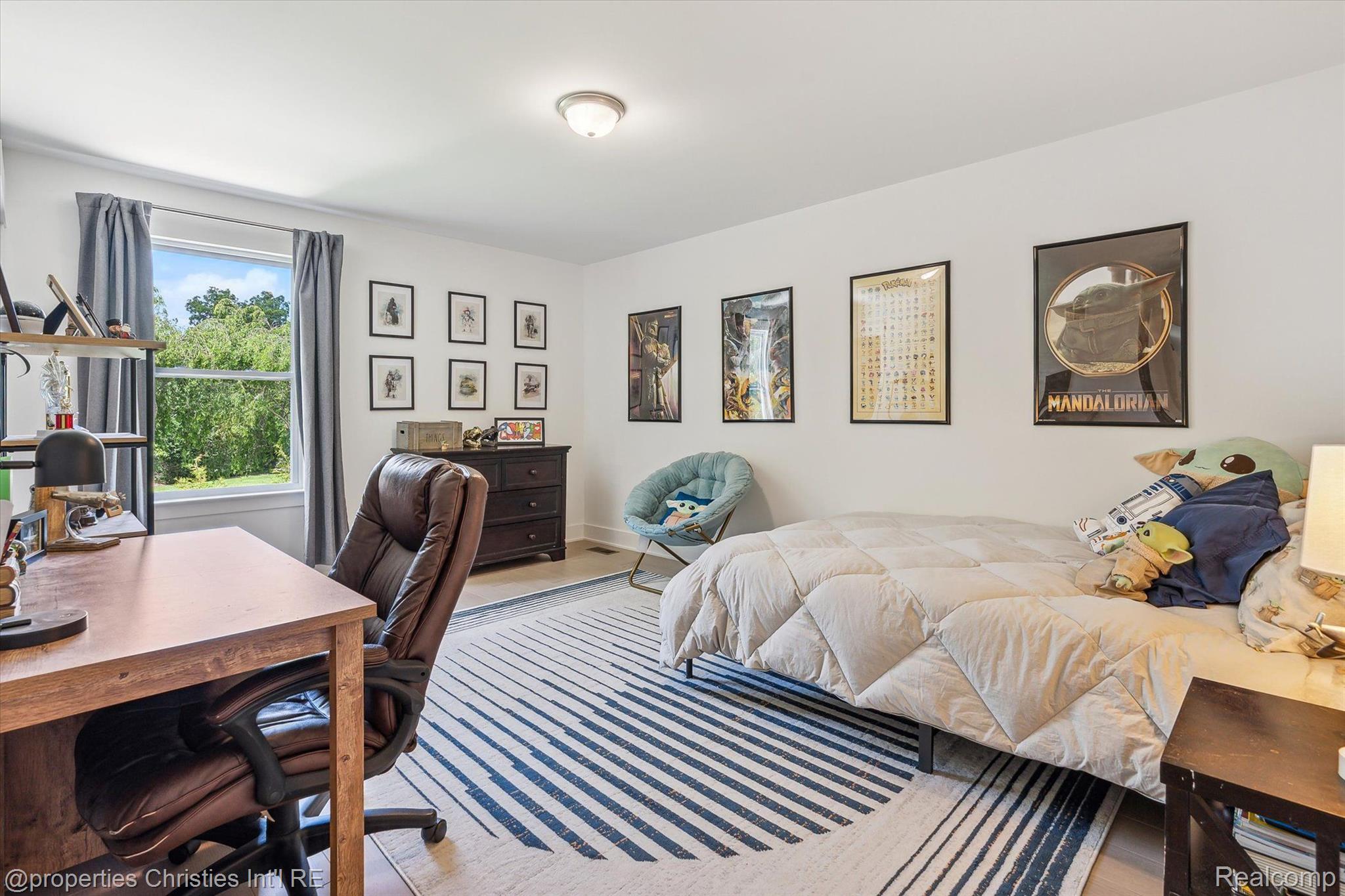 44444 THORNAPPLE Lane