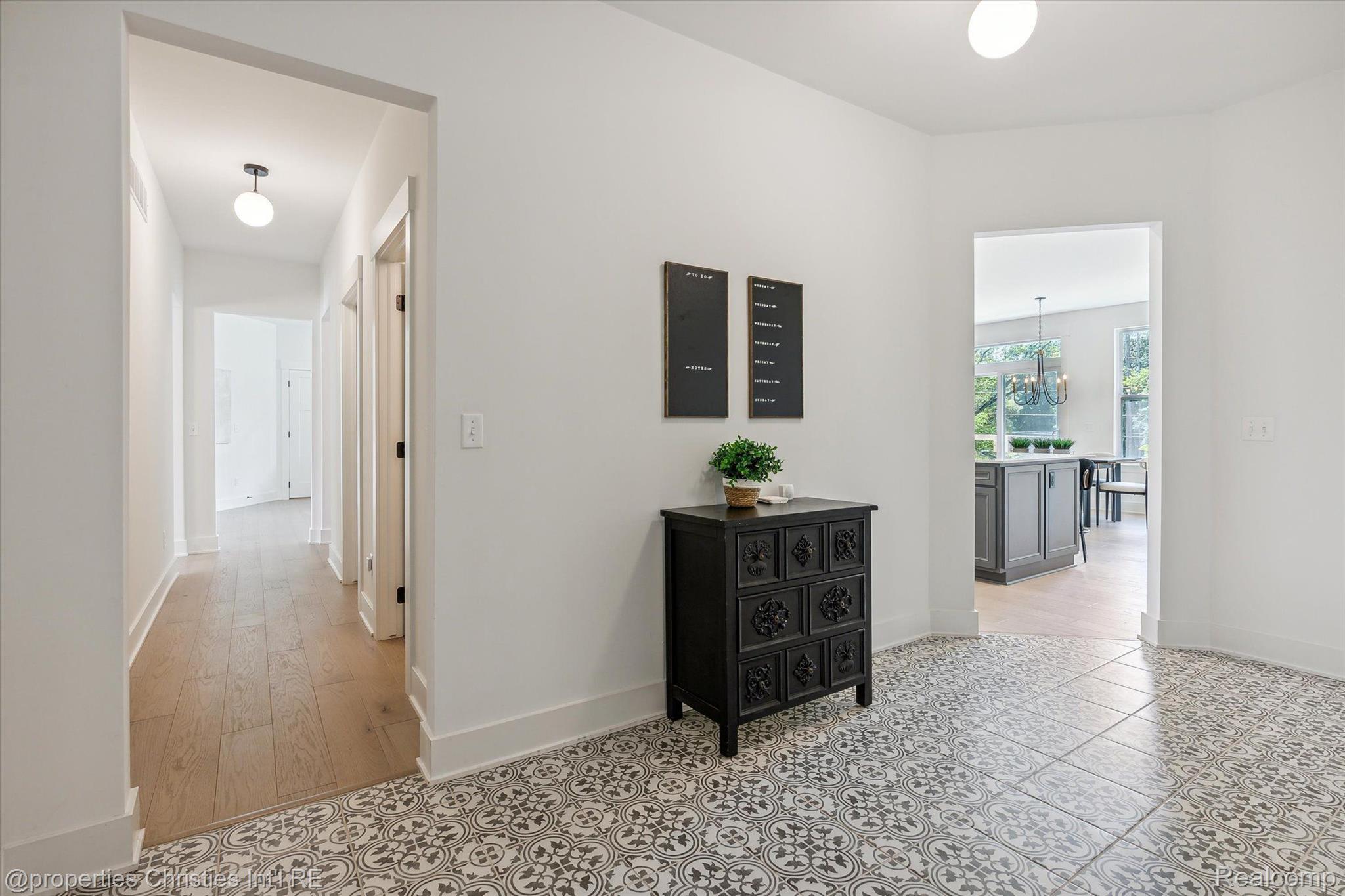 44444 THORNAPPLE Lane