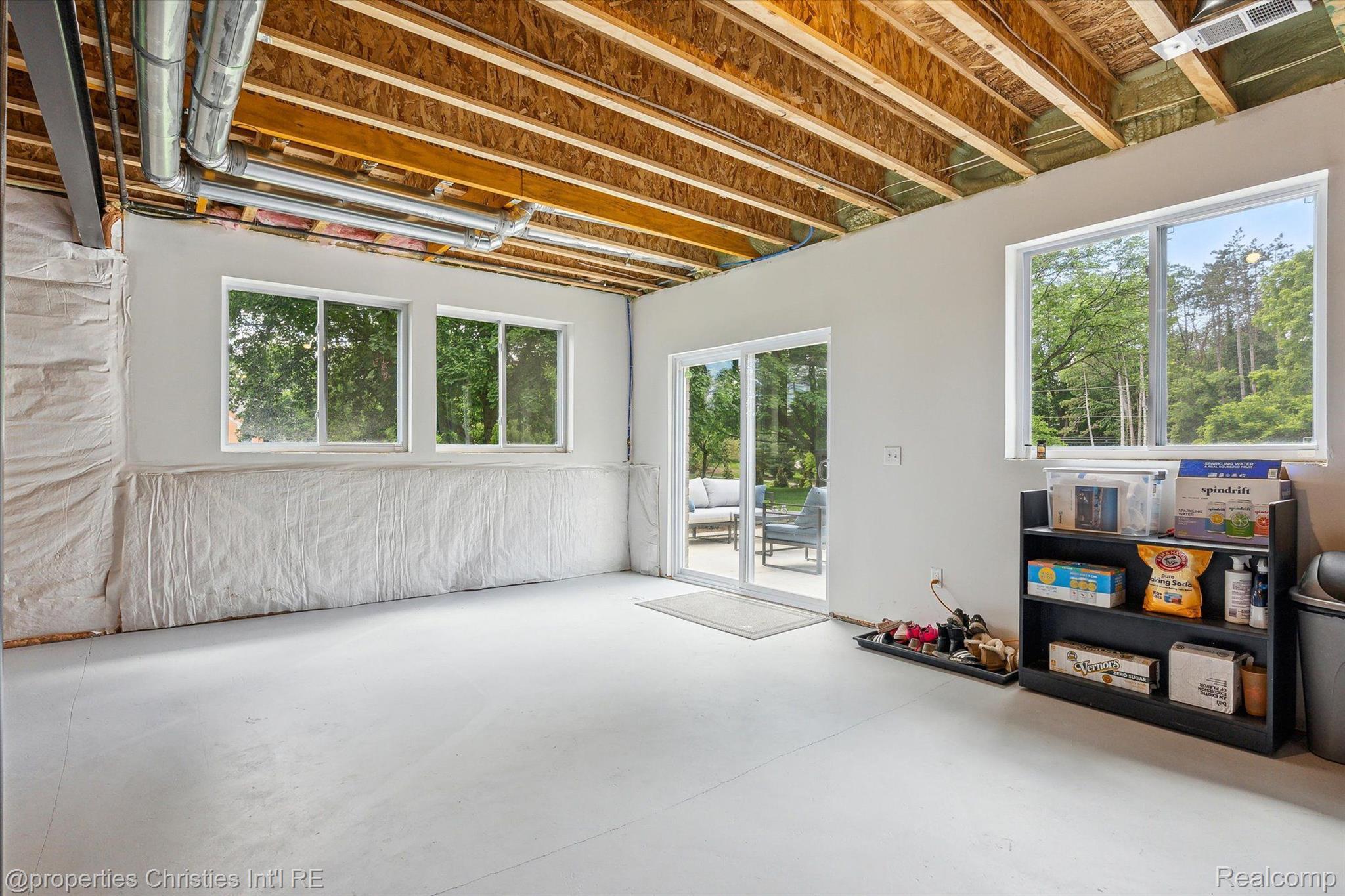 44444 THORNAPPLE Lane