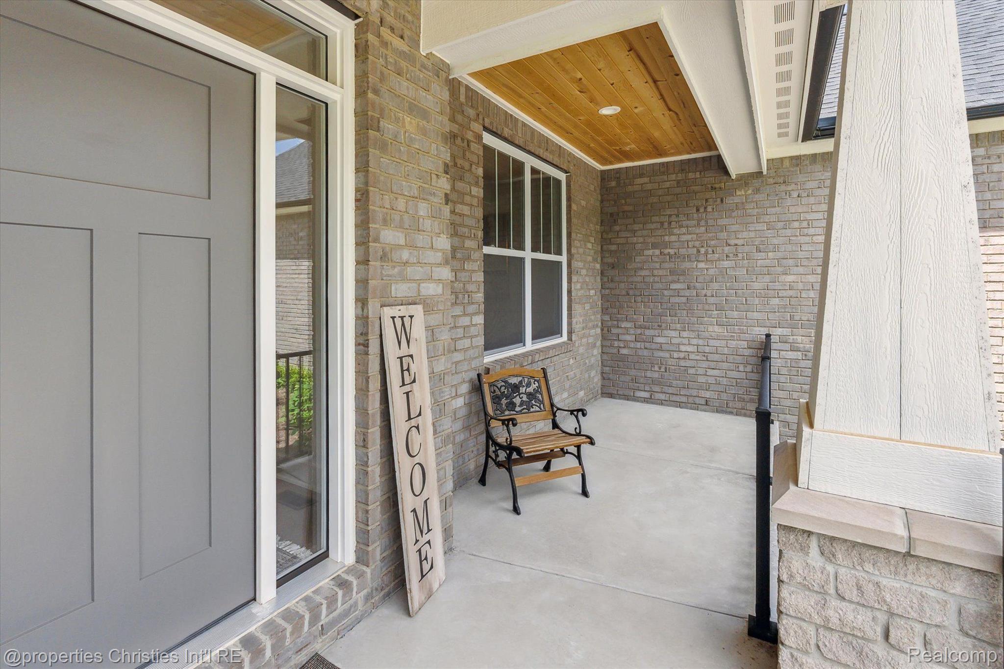 44444 THORNAPPLE Lane