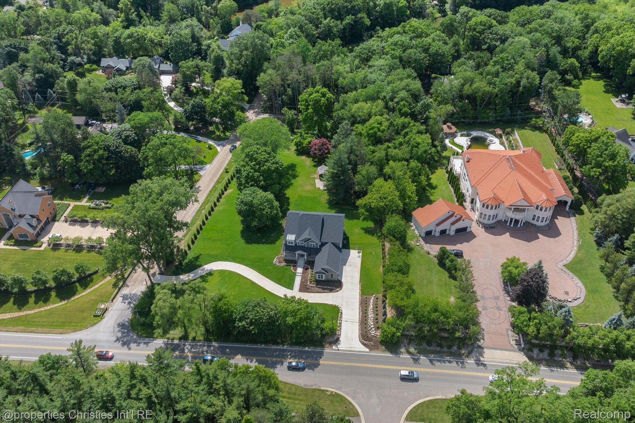 44444 THORNAPPLE Lane