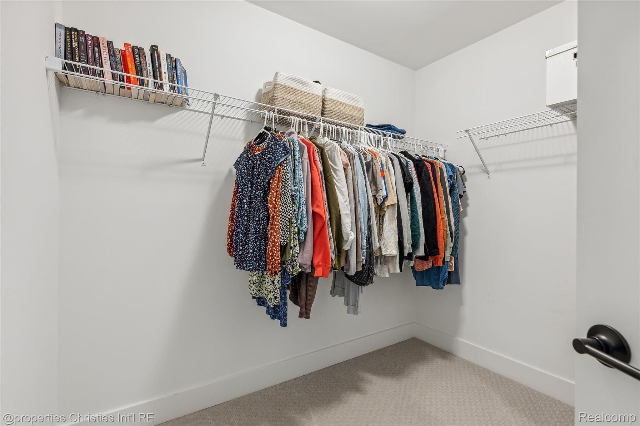 44444 THORNAPPLE Lane