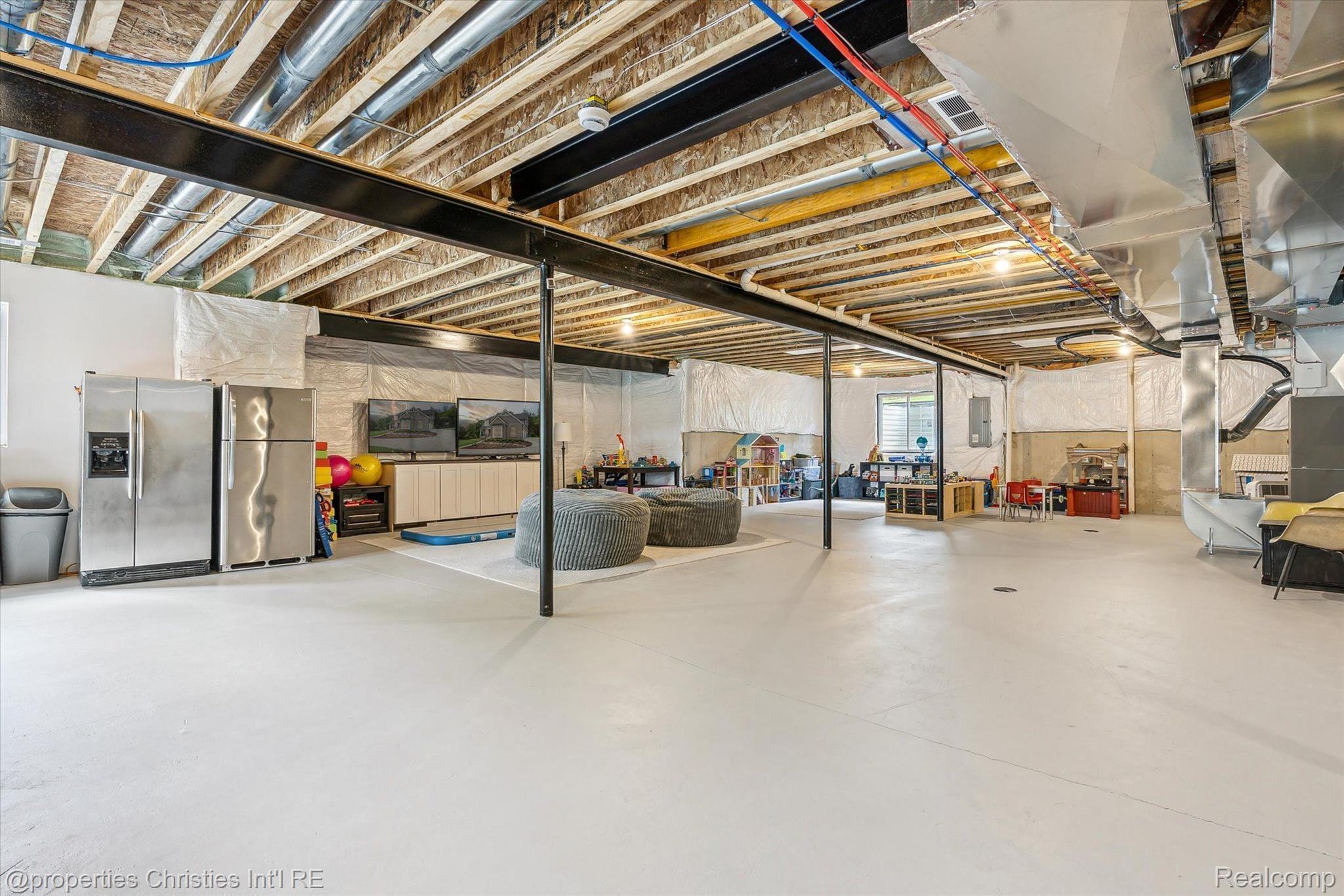 44444 THORNAPPLE Lane