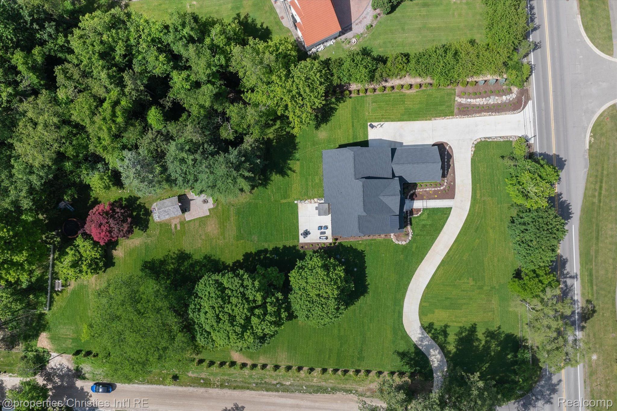 44444 THORNAPPLE Lane