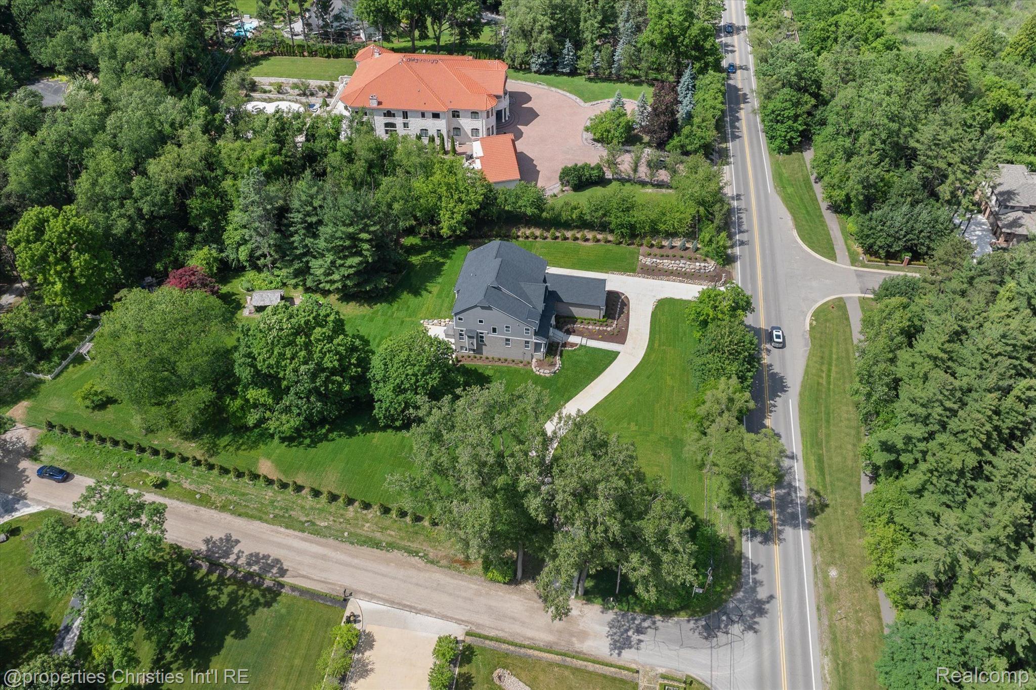 44444 THORNAPPLE Lane