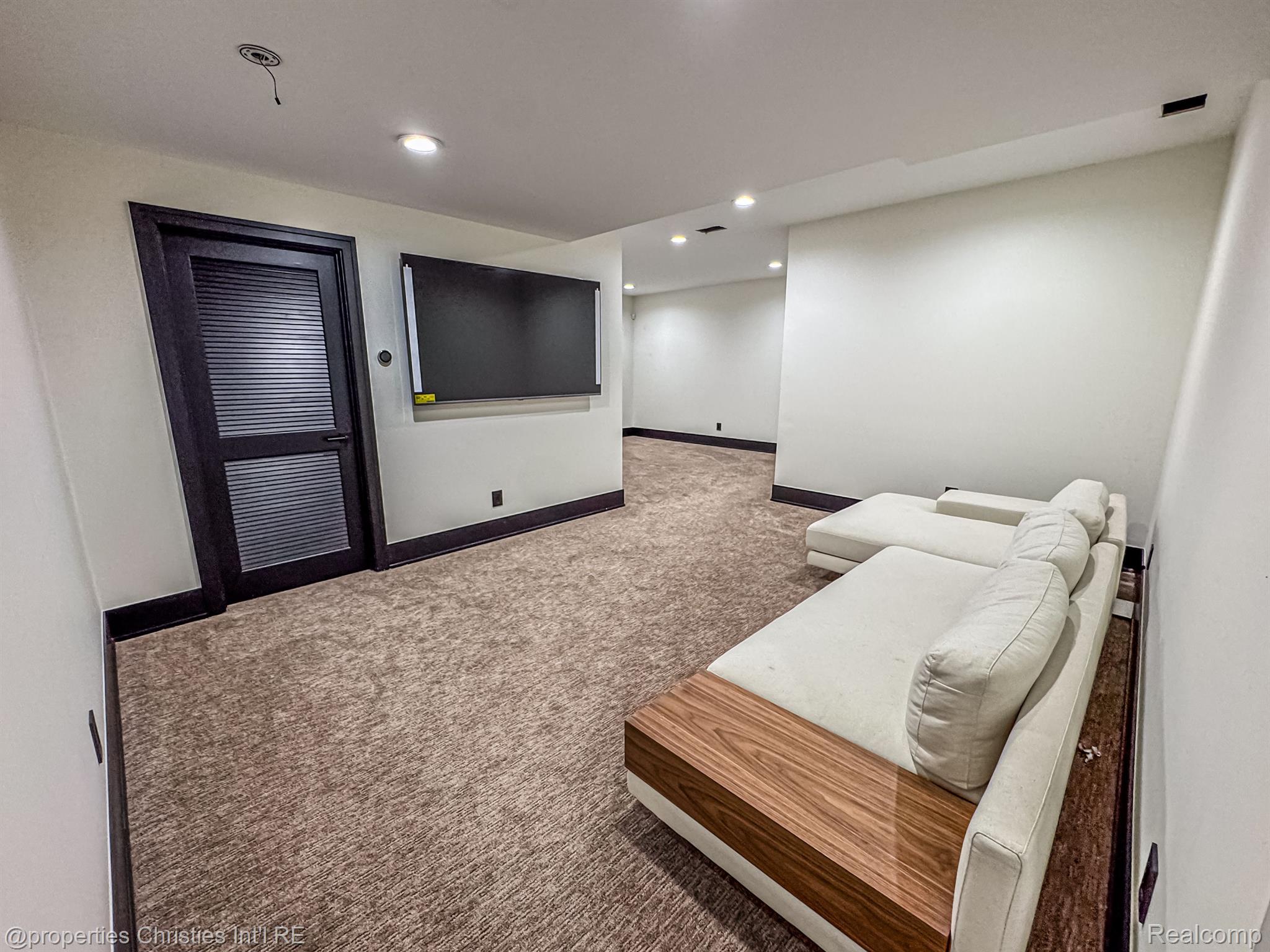 47490 BELLAGIO Drive