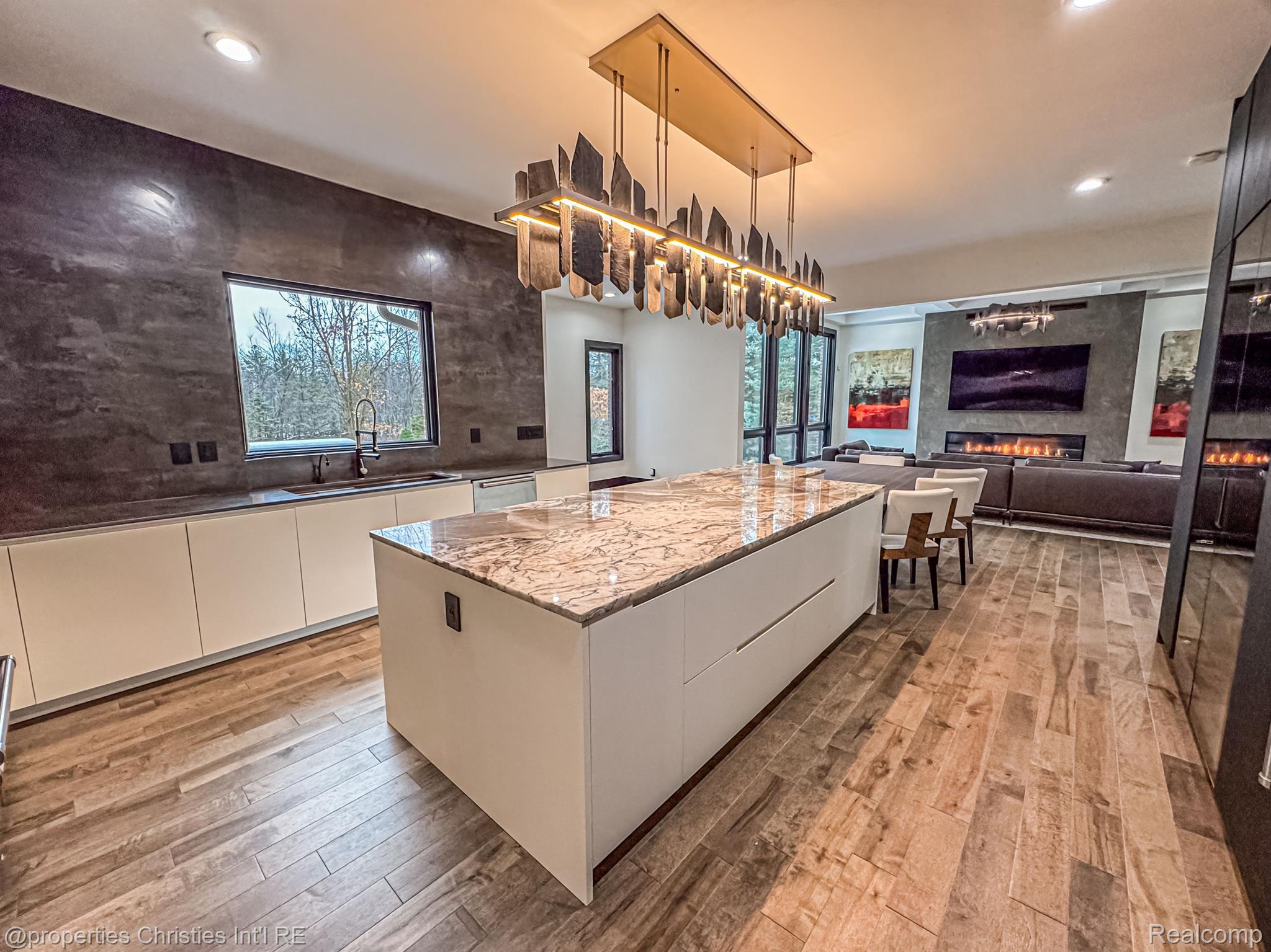 47490 BELLAGIO Drive