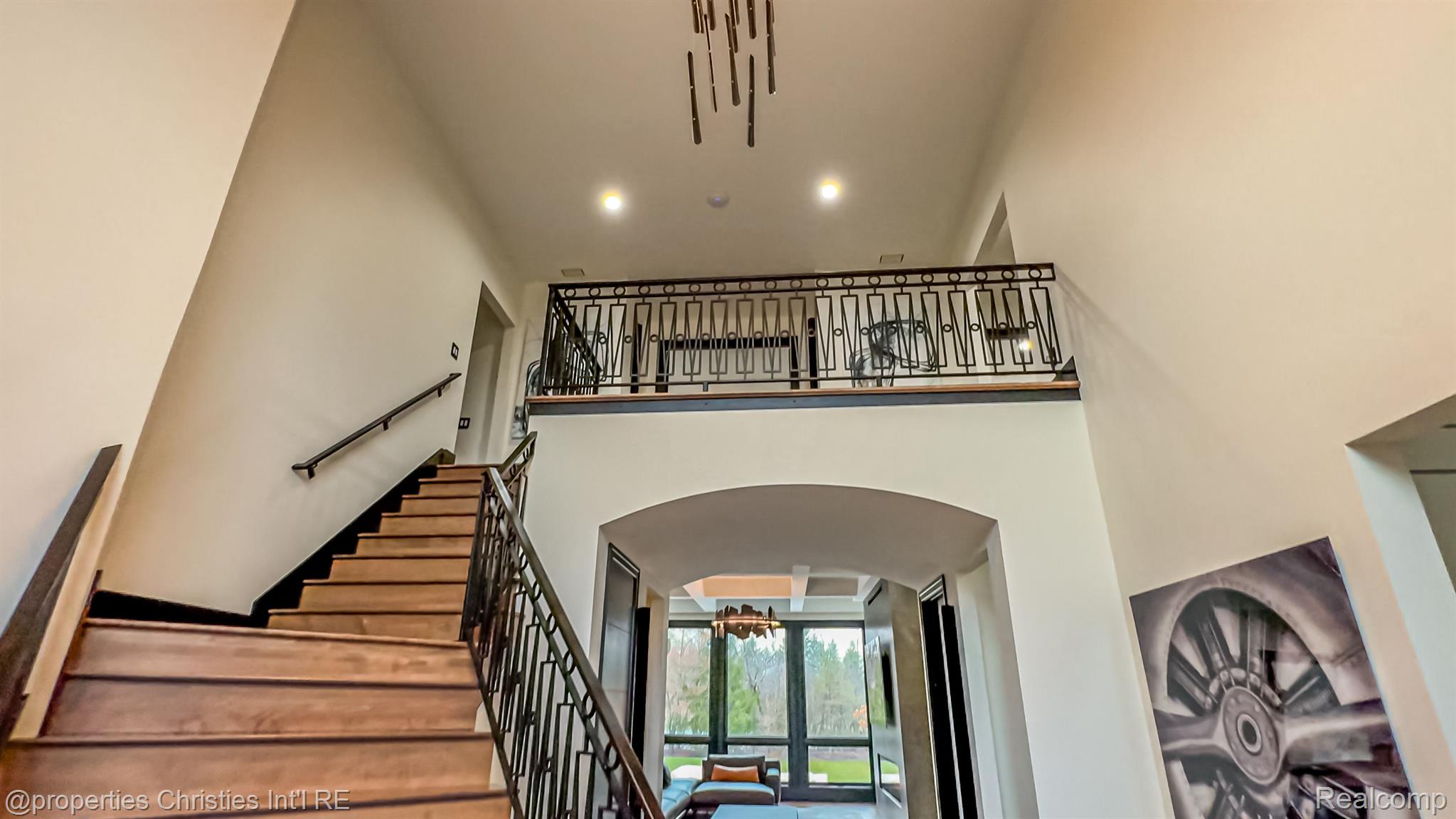 47490 BELLAGIO Drive