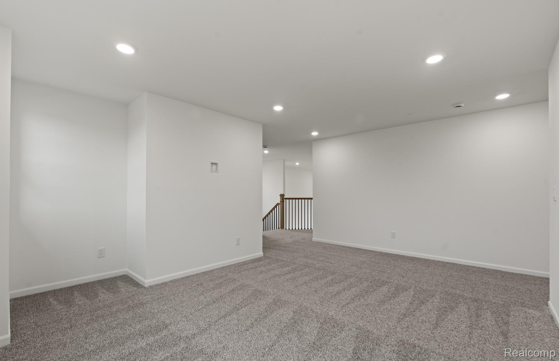 22884 RONWAY Lane