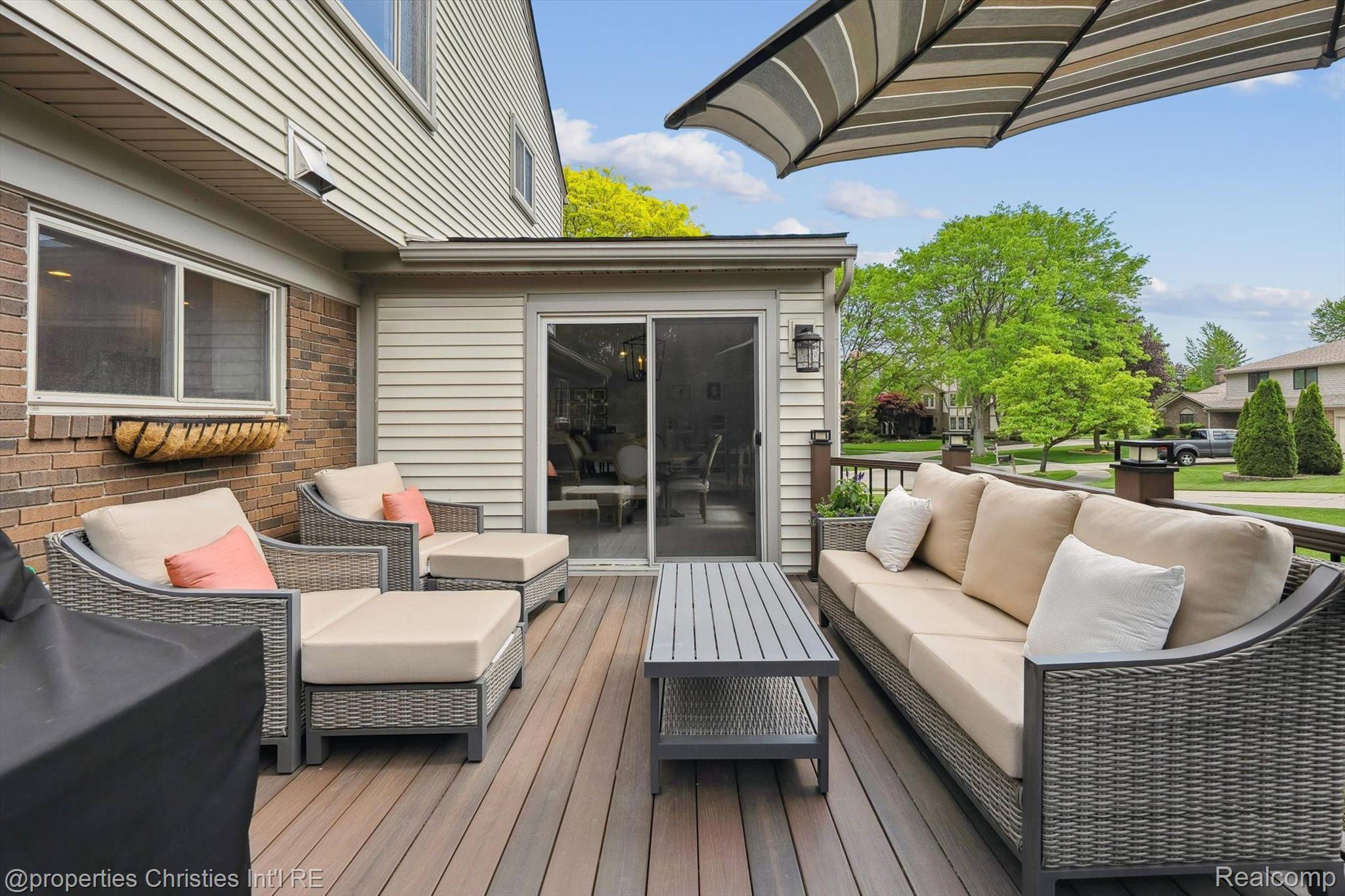 17305 LAUREL Drive
