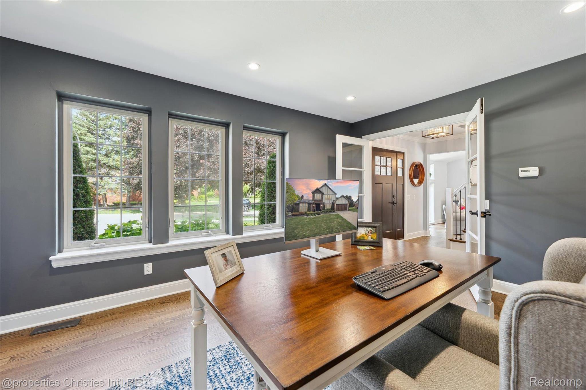 17305 LAUREL Drive