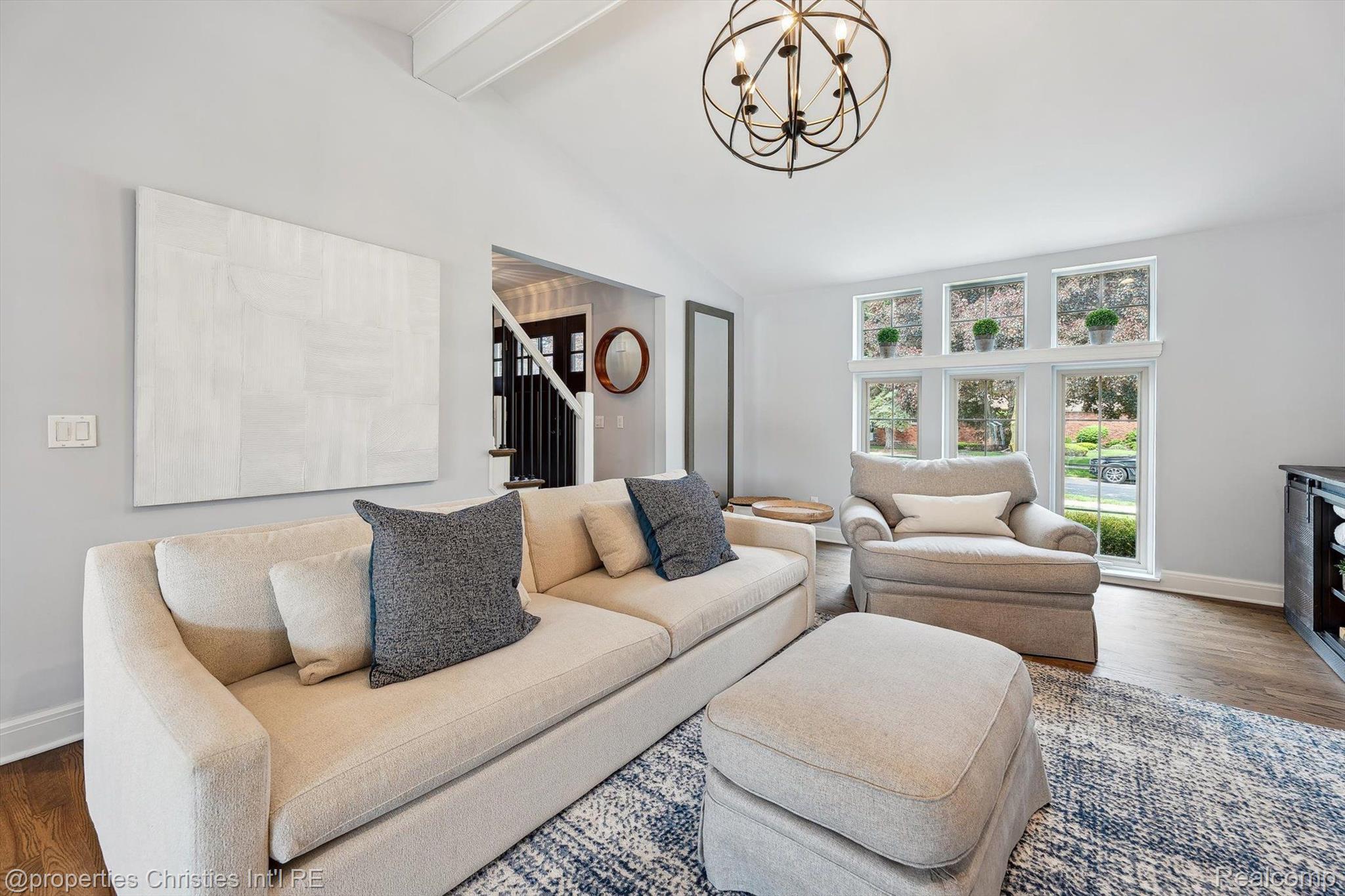 17305 LAUREL Drive