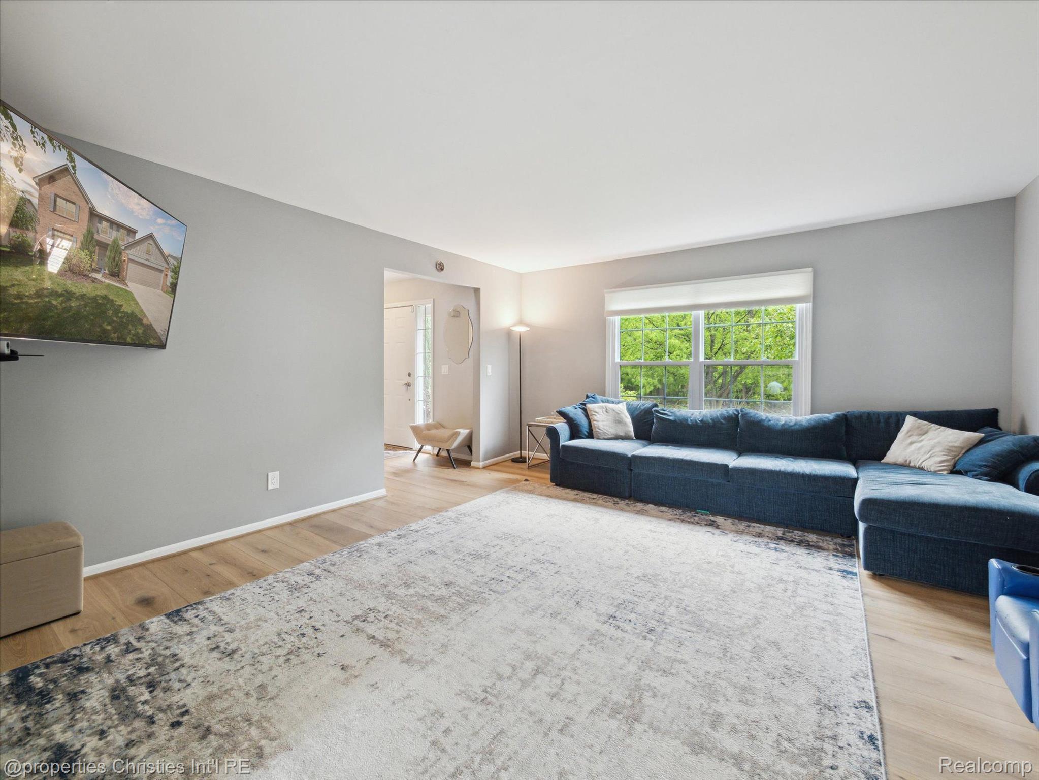 42962 SANDSTONE Drive