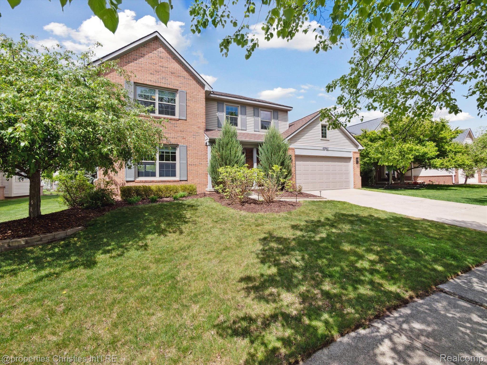 42962 SANDSTONE Drive