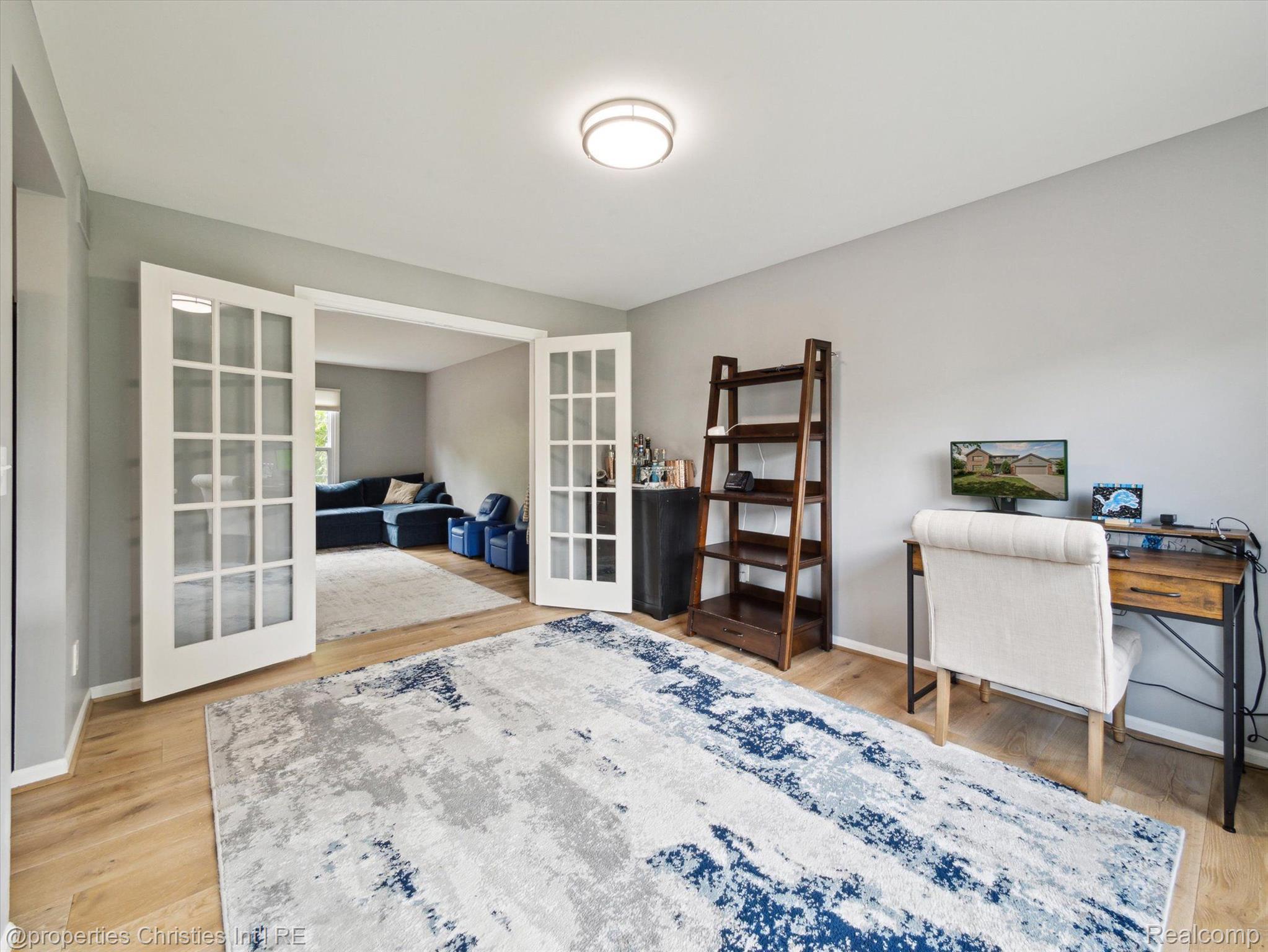 42962 SANDSTONE Drive