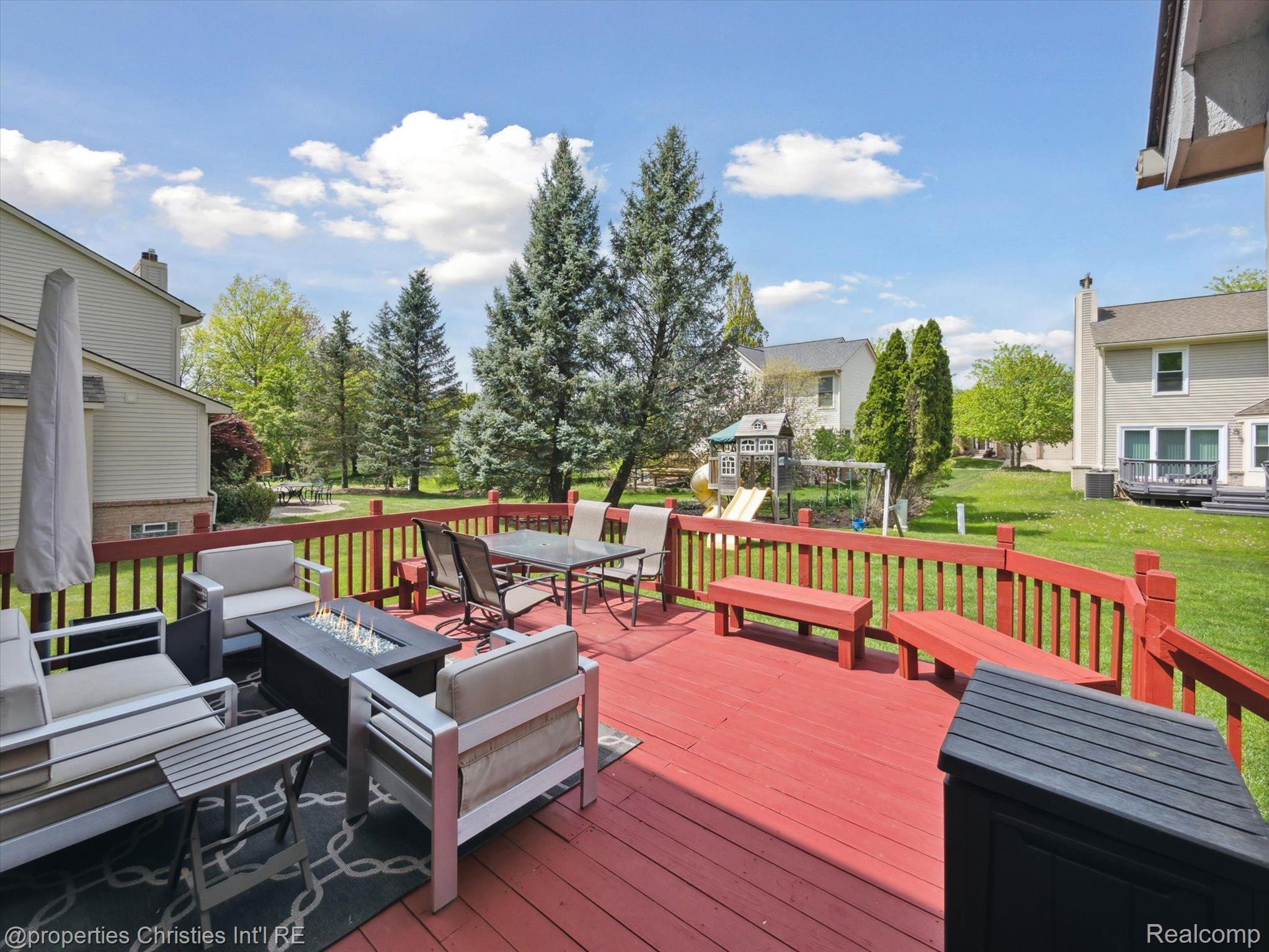 42962 SANDSTONE Drive
