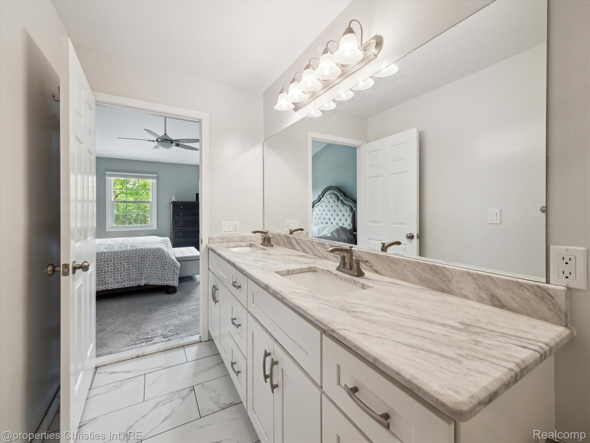 42962 SANDSTONE Drive