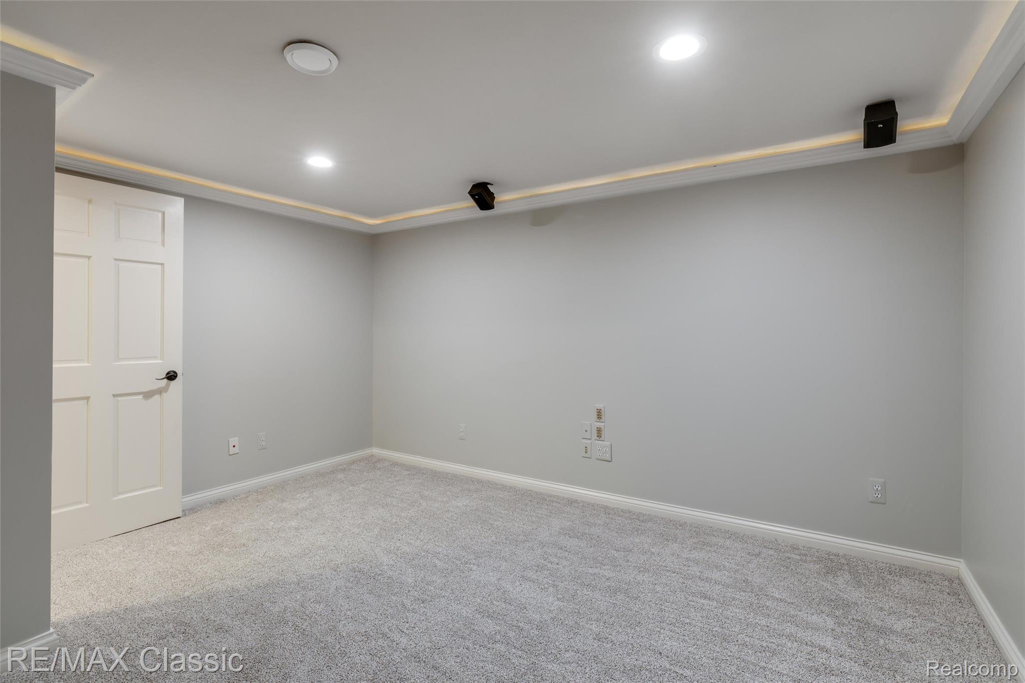 18438 Clairmont Circle E