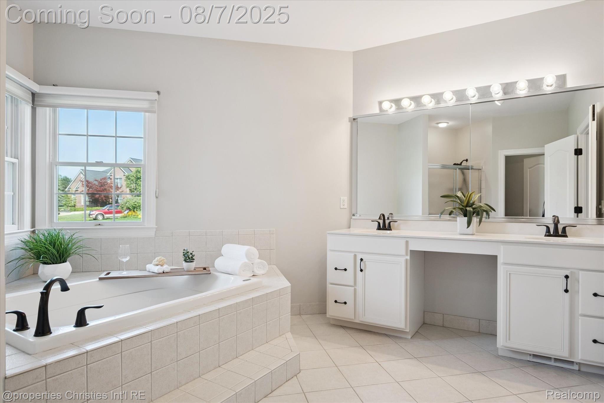 45780 Tournament Drive S