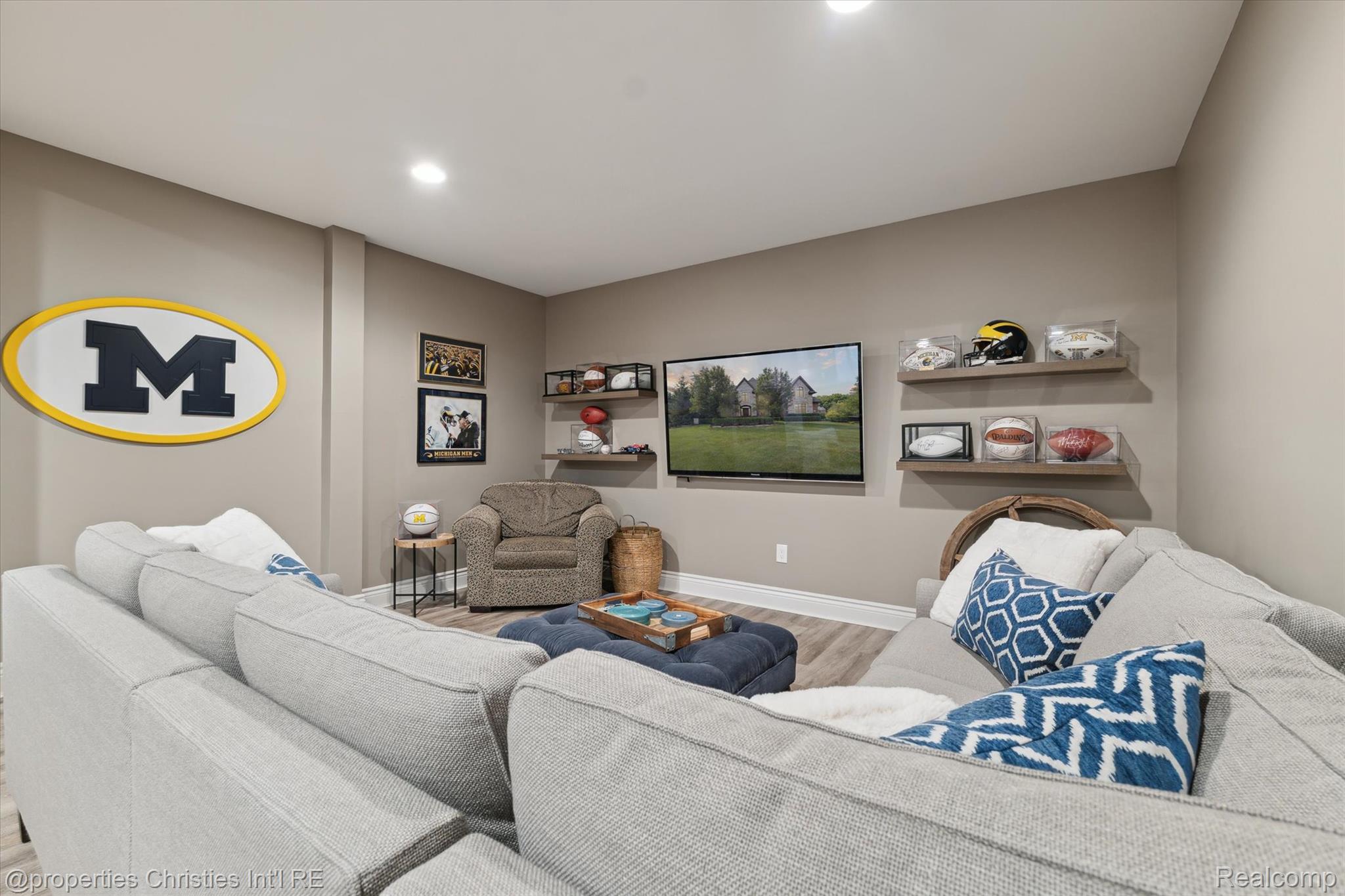 21091 Rosewood Court