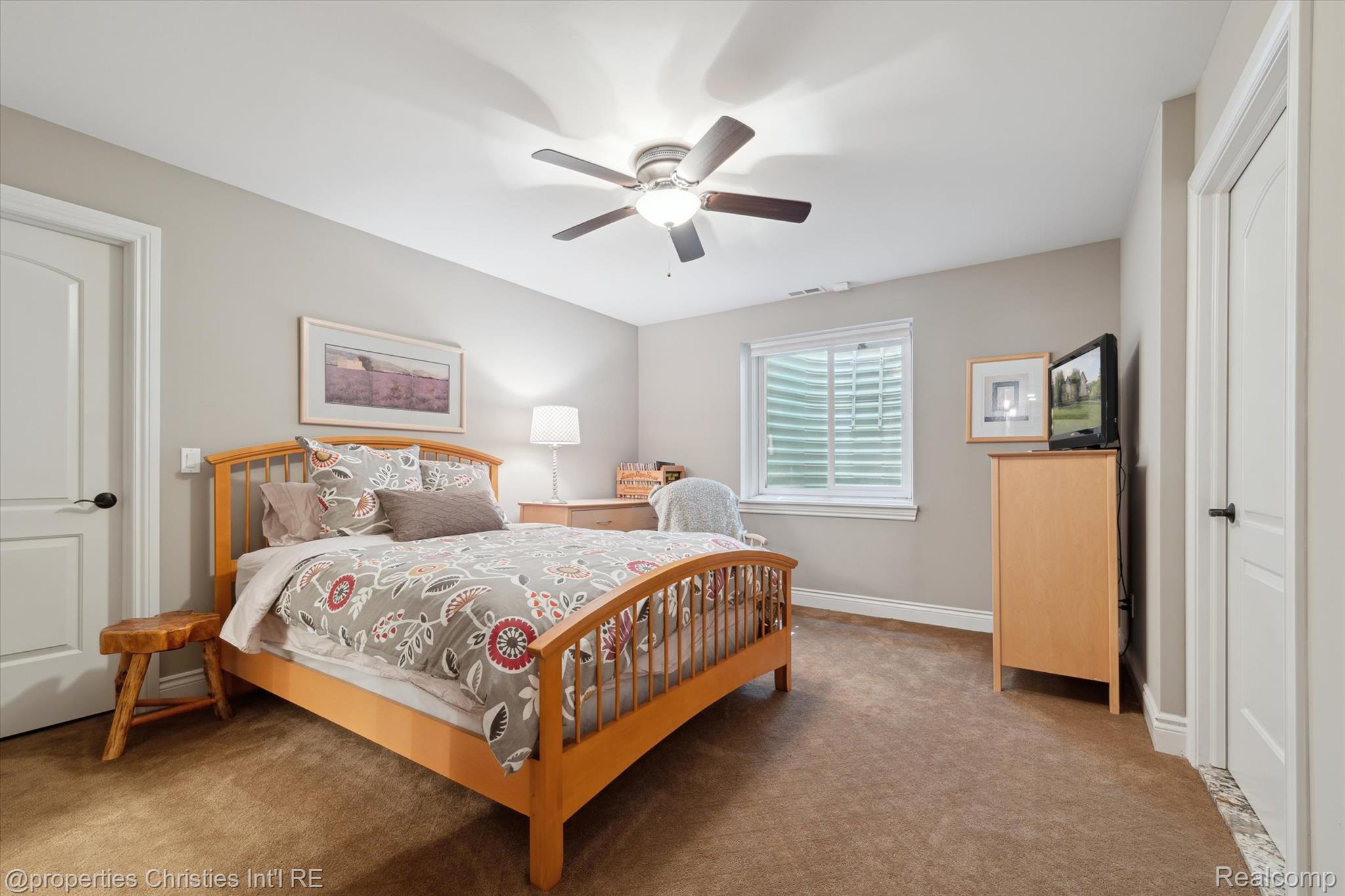 21091 Rosewood Court