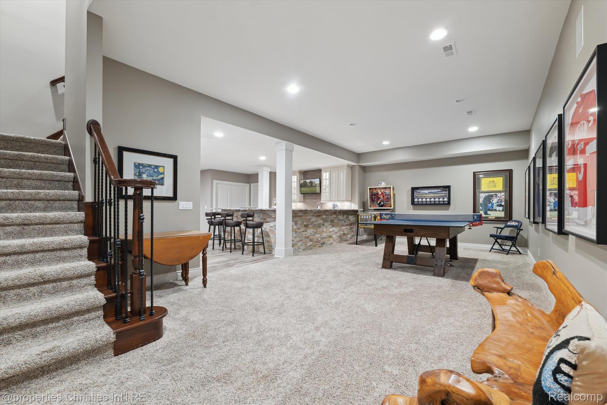 21091 Rosewood Court