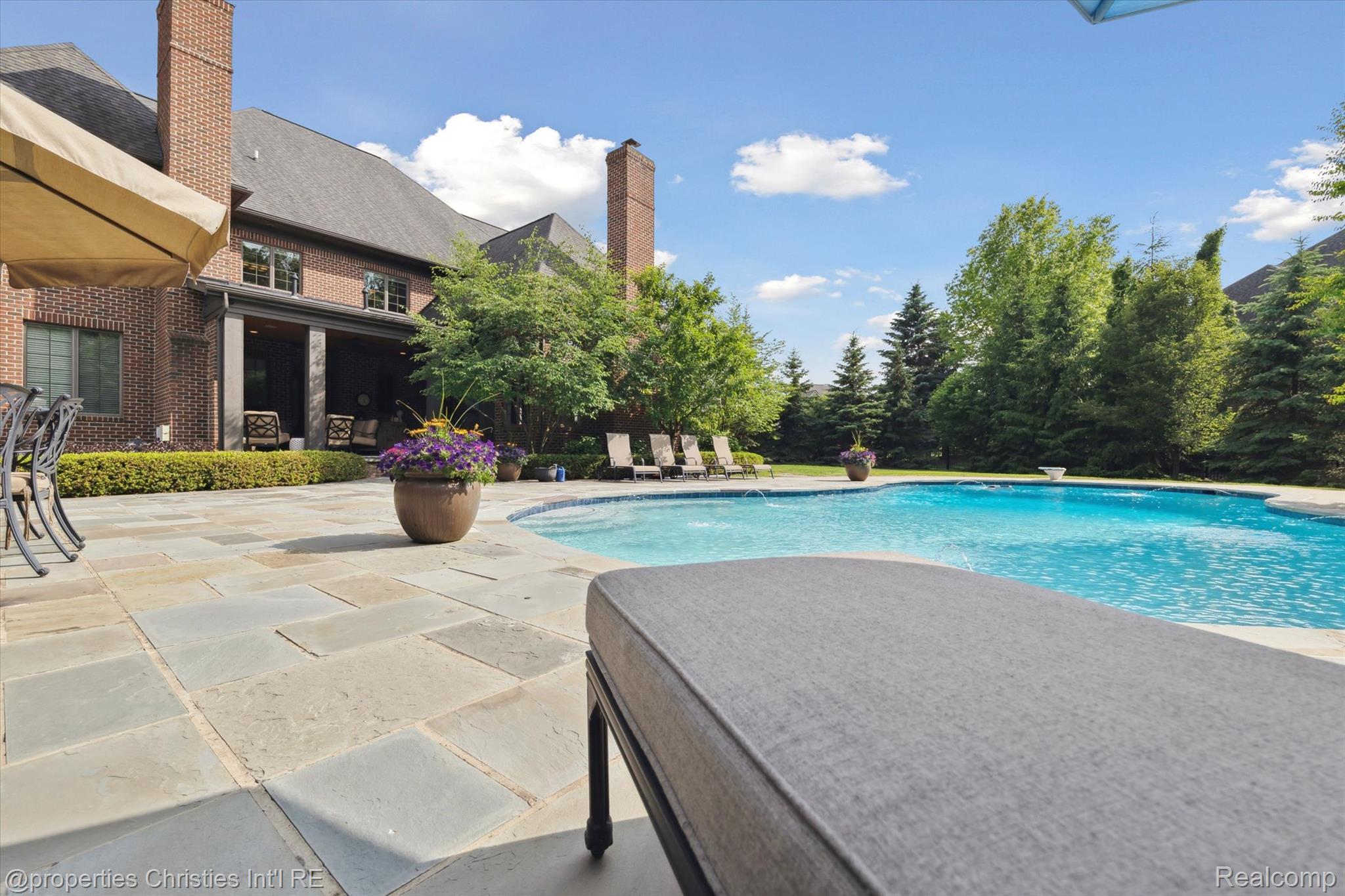 21091 Rosewood Court