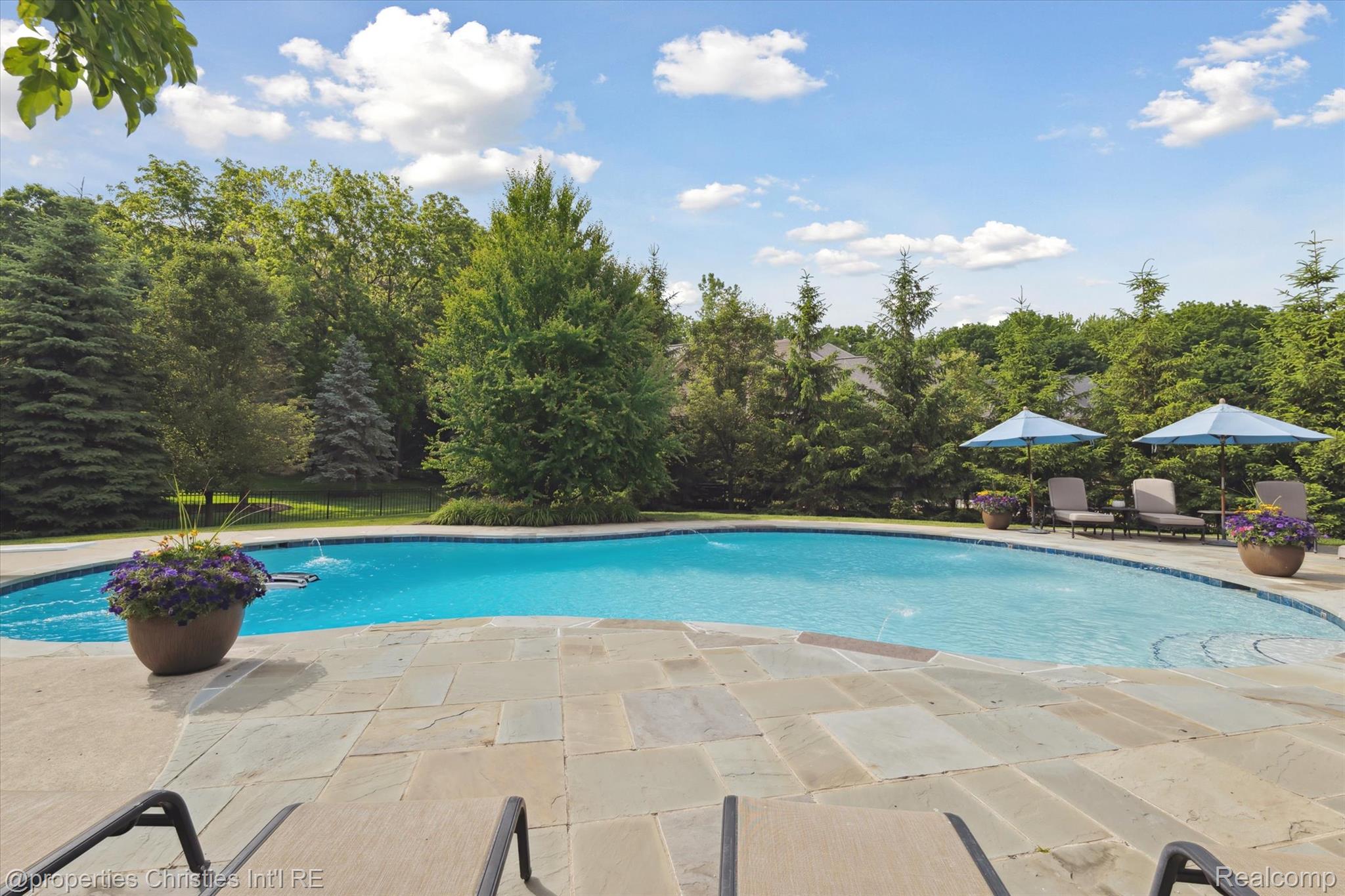 21091 Rosewood Court