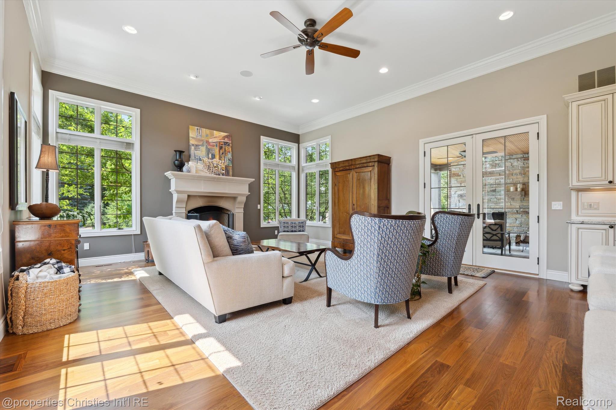 21091 Rosewood Court