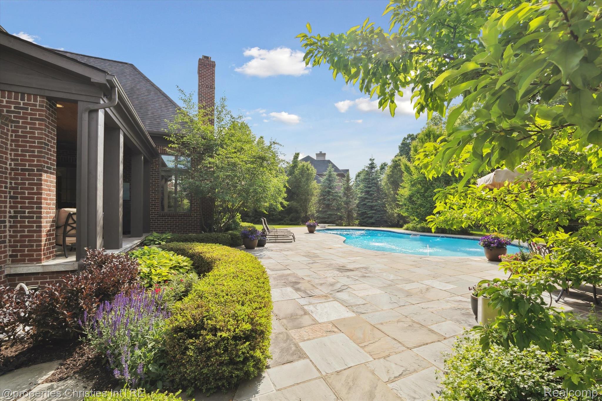 21091 Rosewood Court