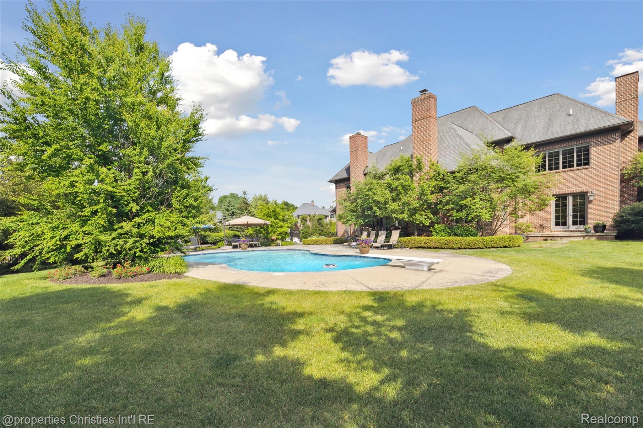 21091 Rosewood Court