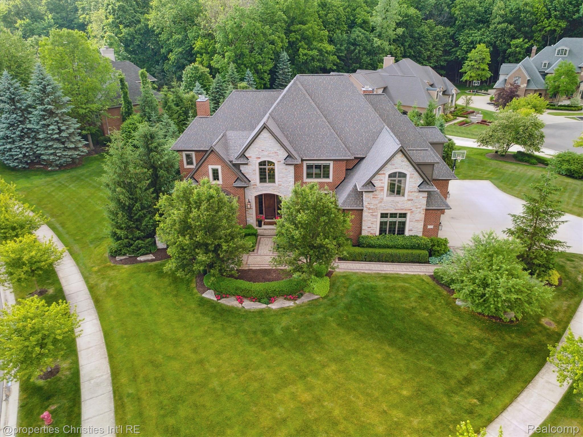 21091 Rosewood Court