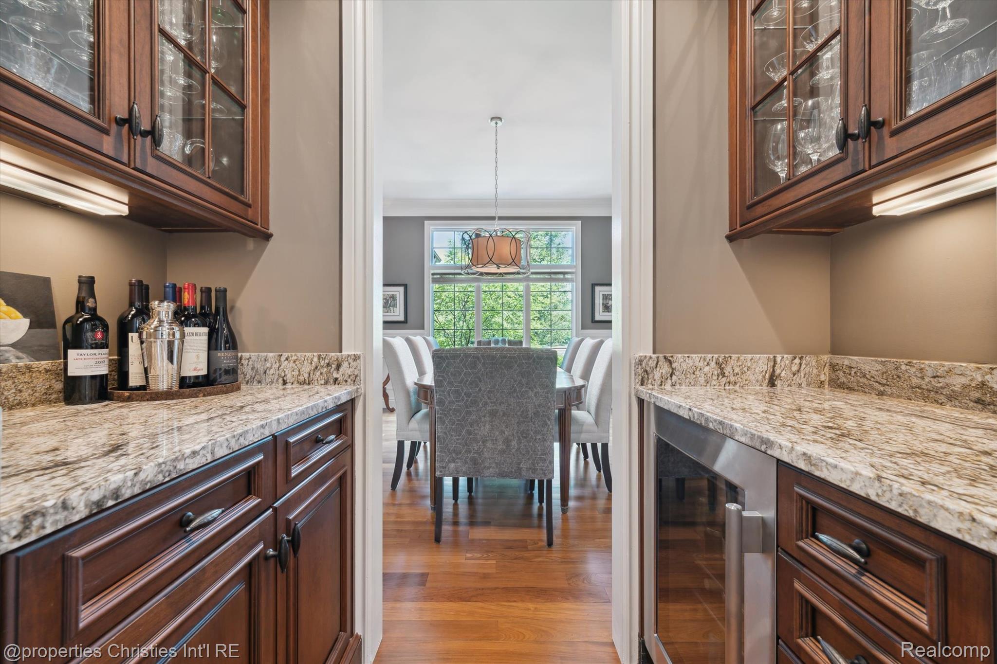 21091 Rosewood Court