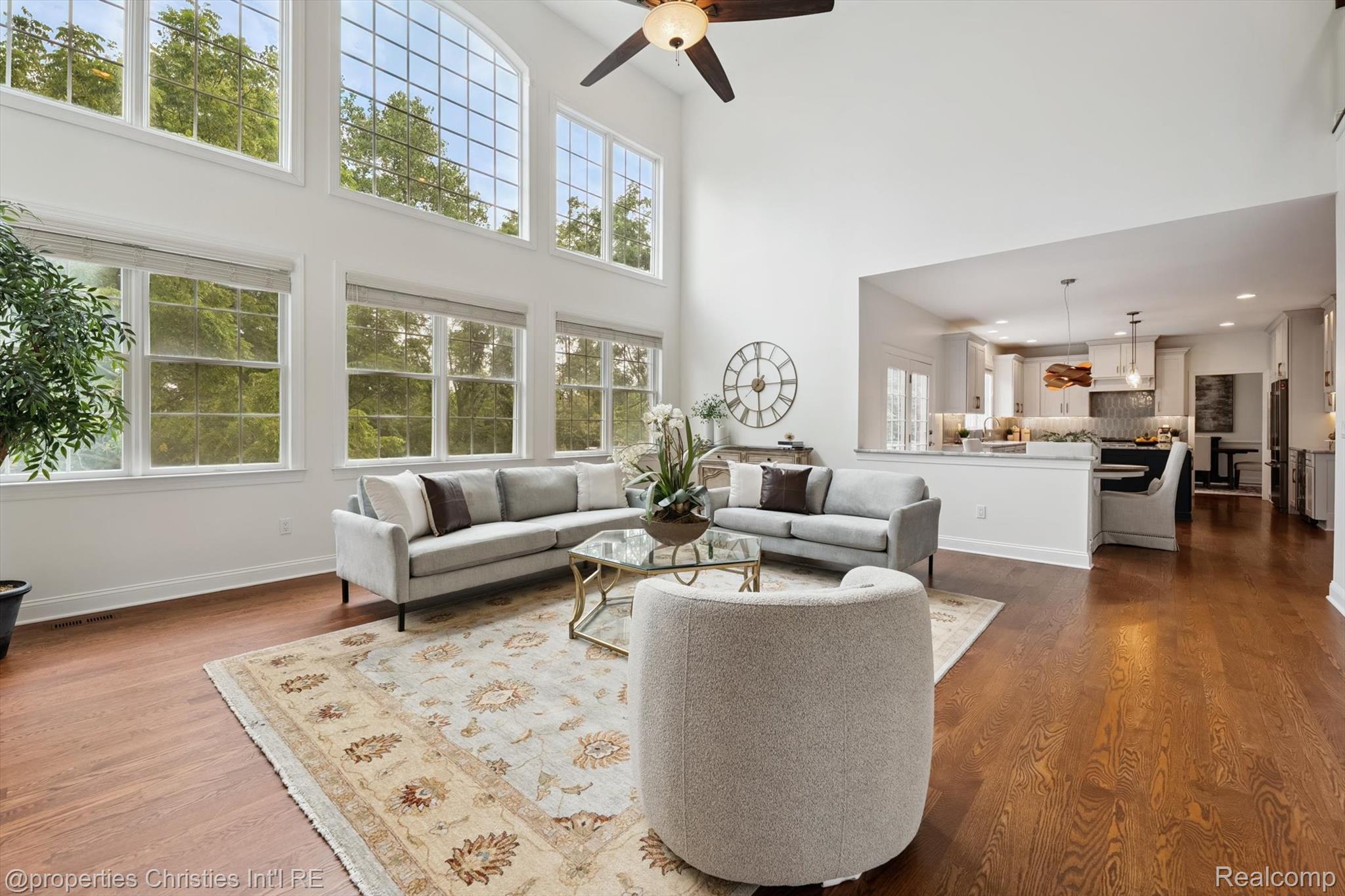 15908 CRYSTAL DOWNS E