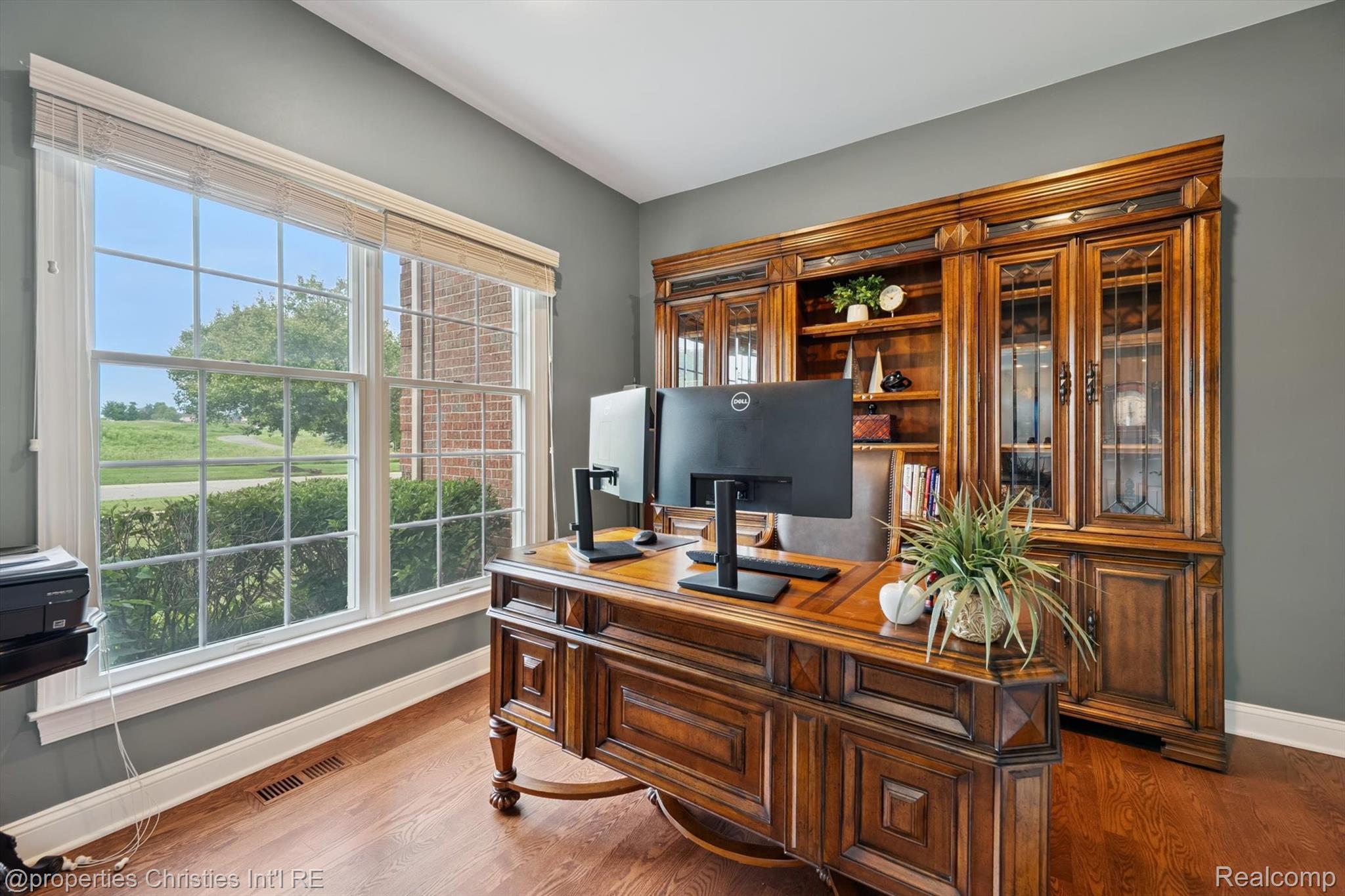 15908 CRYSTAL DOWNS E