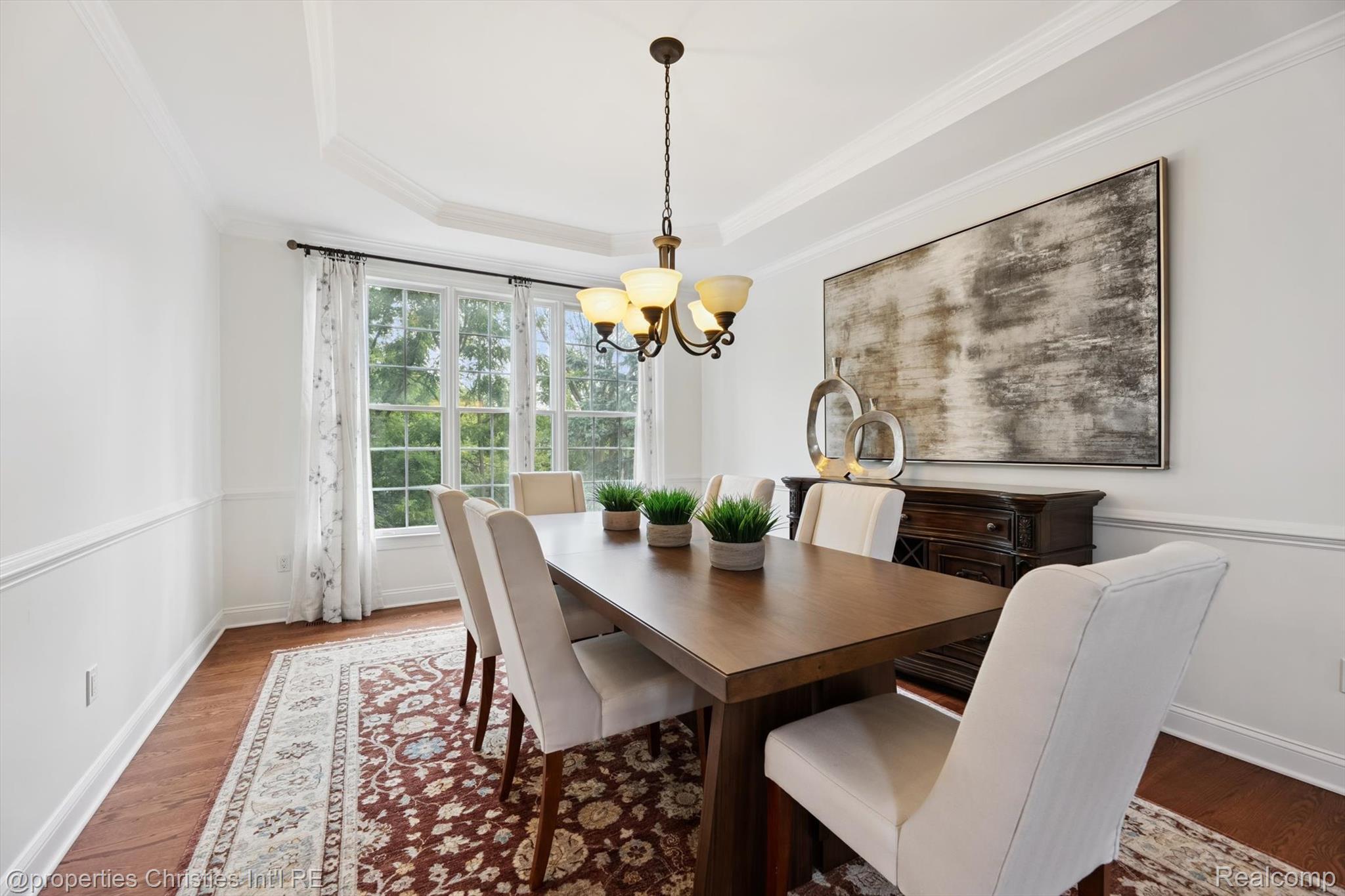 15908 CRYSTAL DOWNS E