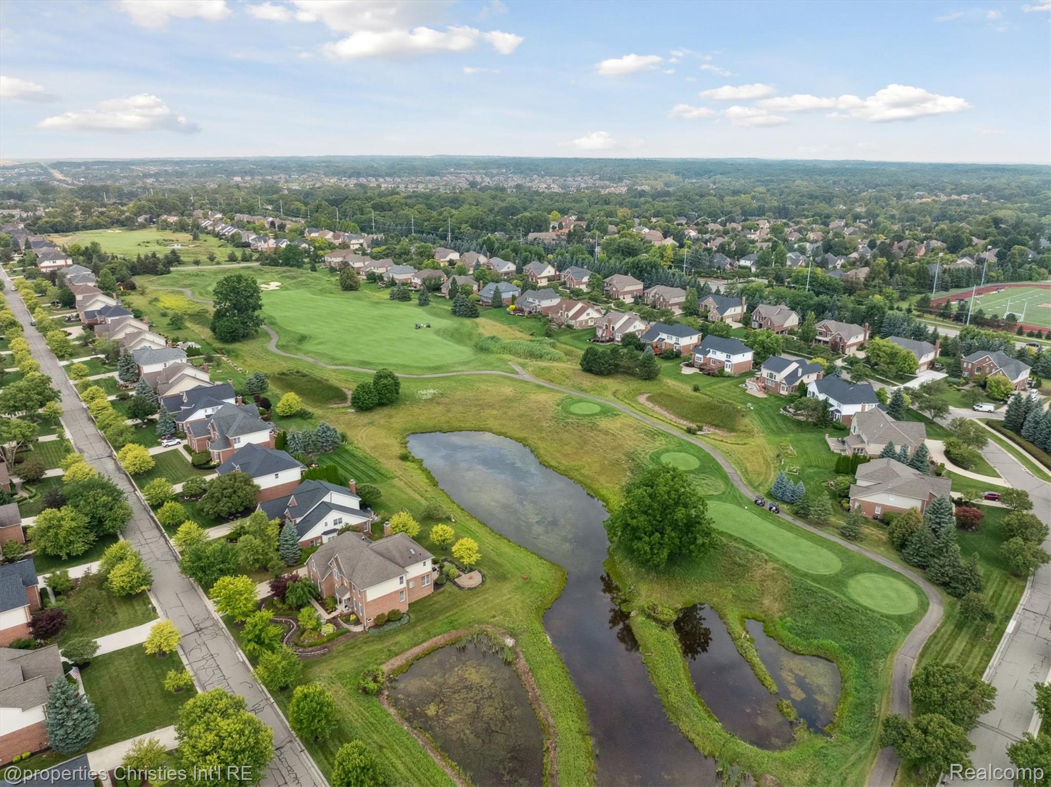 15908 CRYSTAL DOWNS E