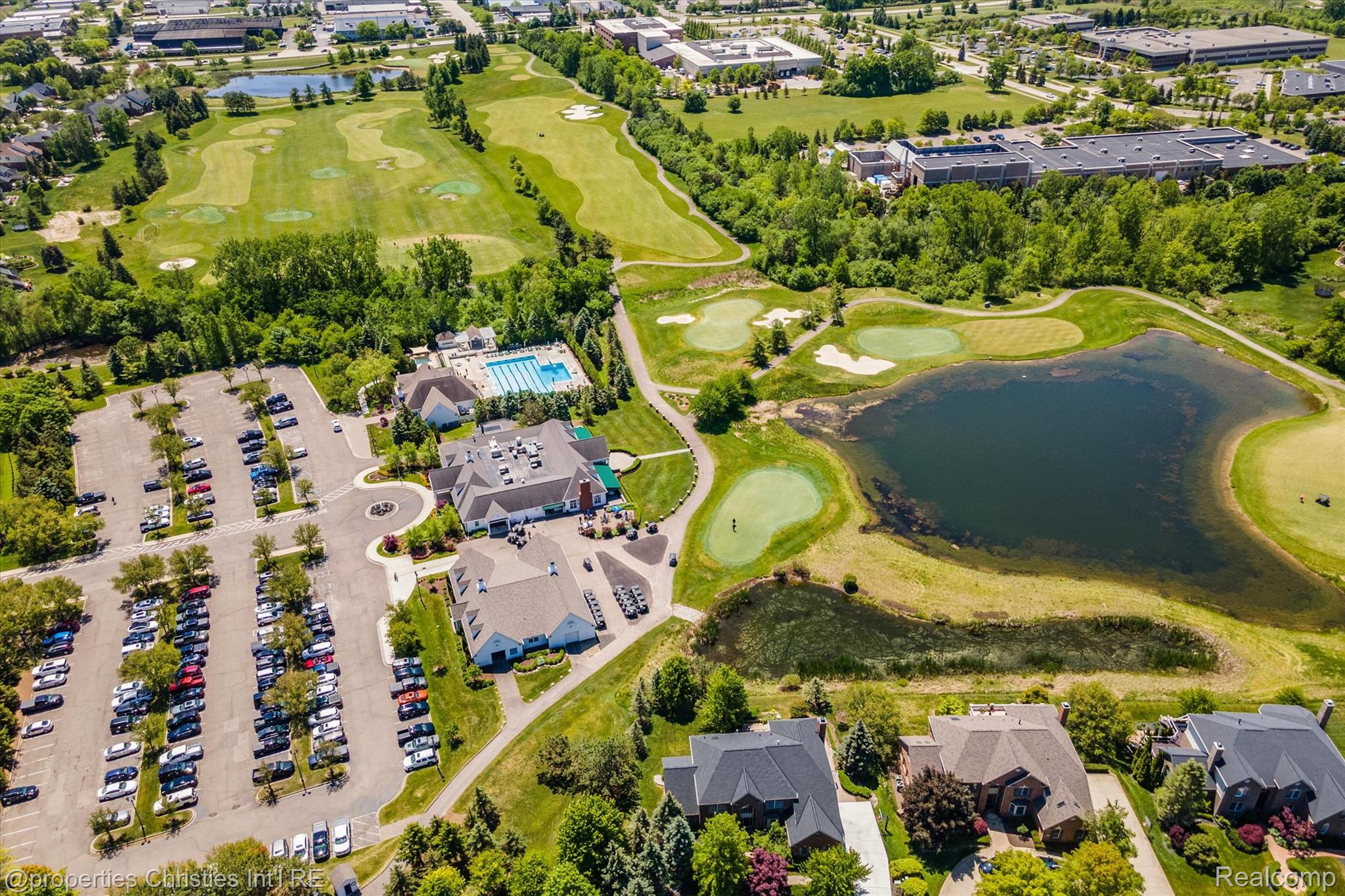 15908 CRYSTAL DOWNS E