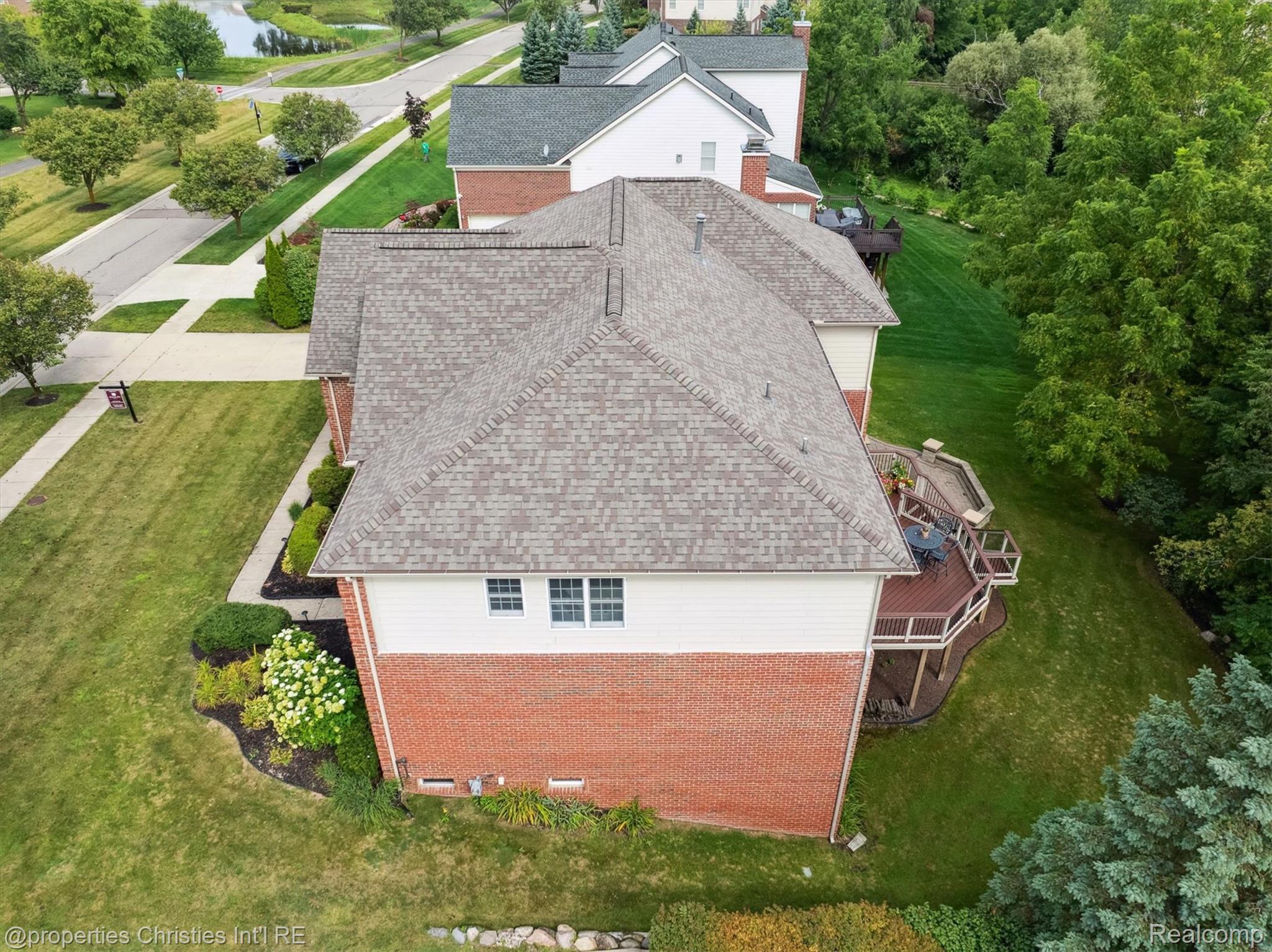 15908 CRYSTAL DOWNS E