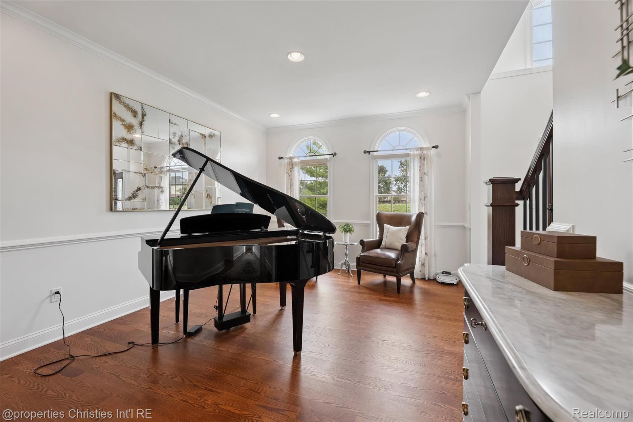 15908 CRYSTAL DOWNS E