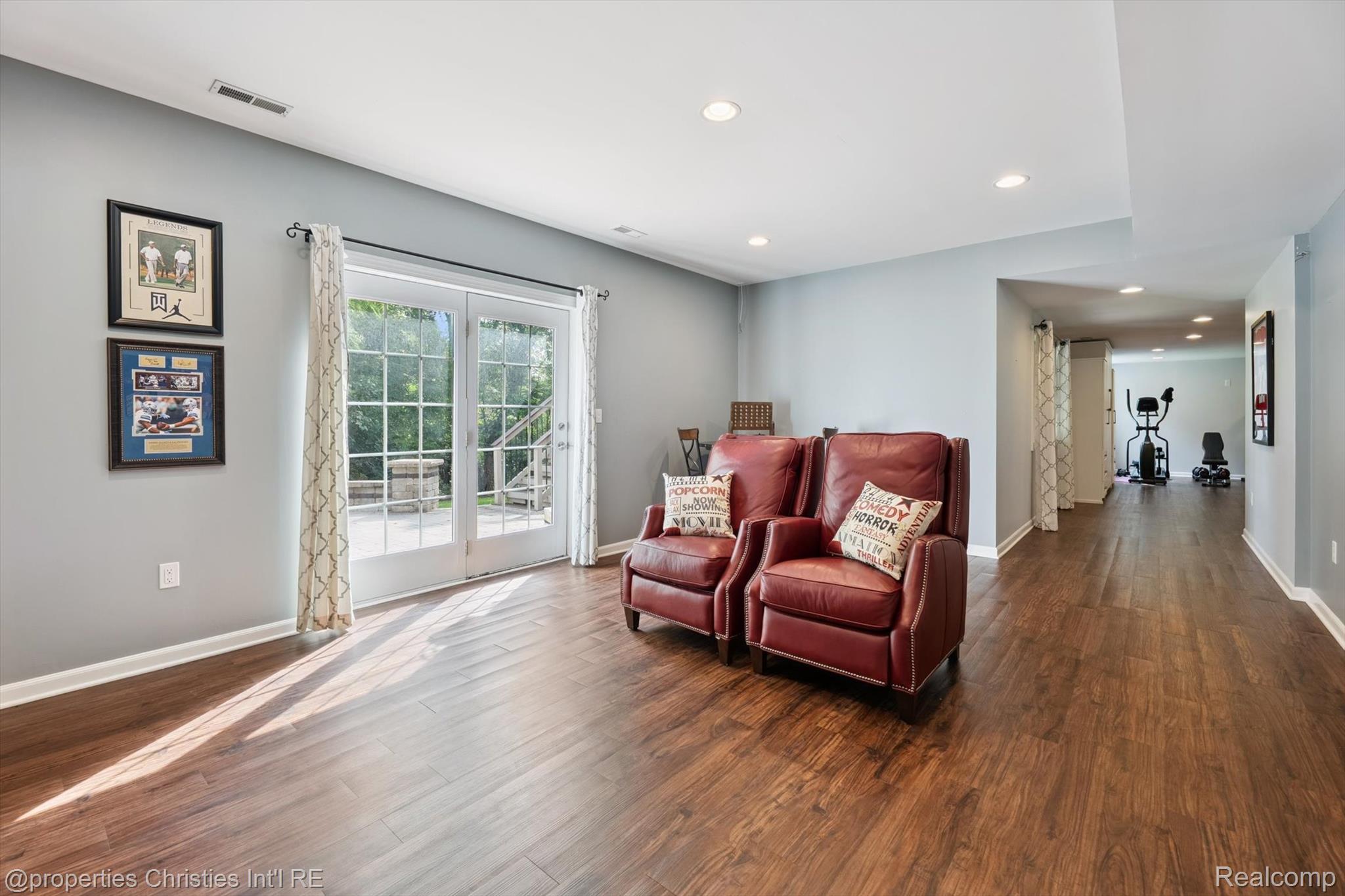 15908 CRYSTAL DOWNS E