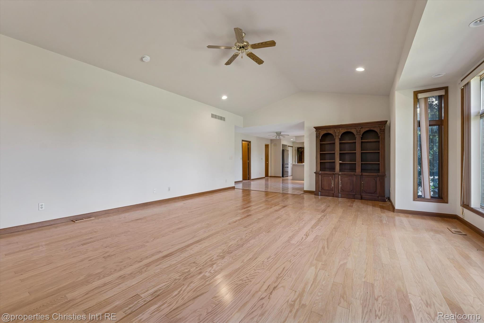 48818 Pebble Lane