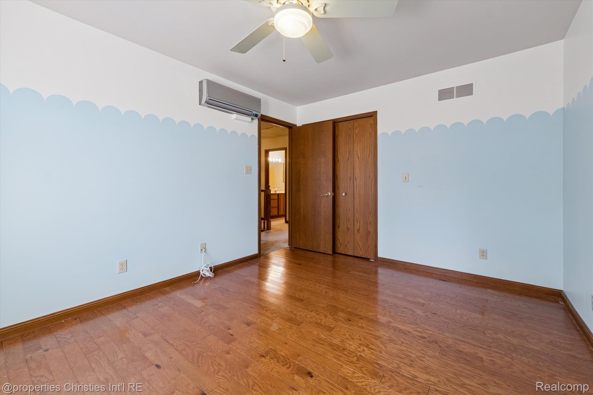 48818 Pebble Lane