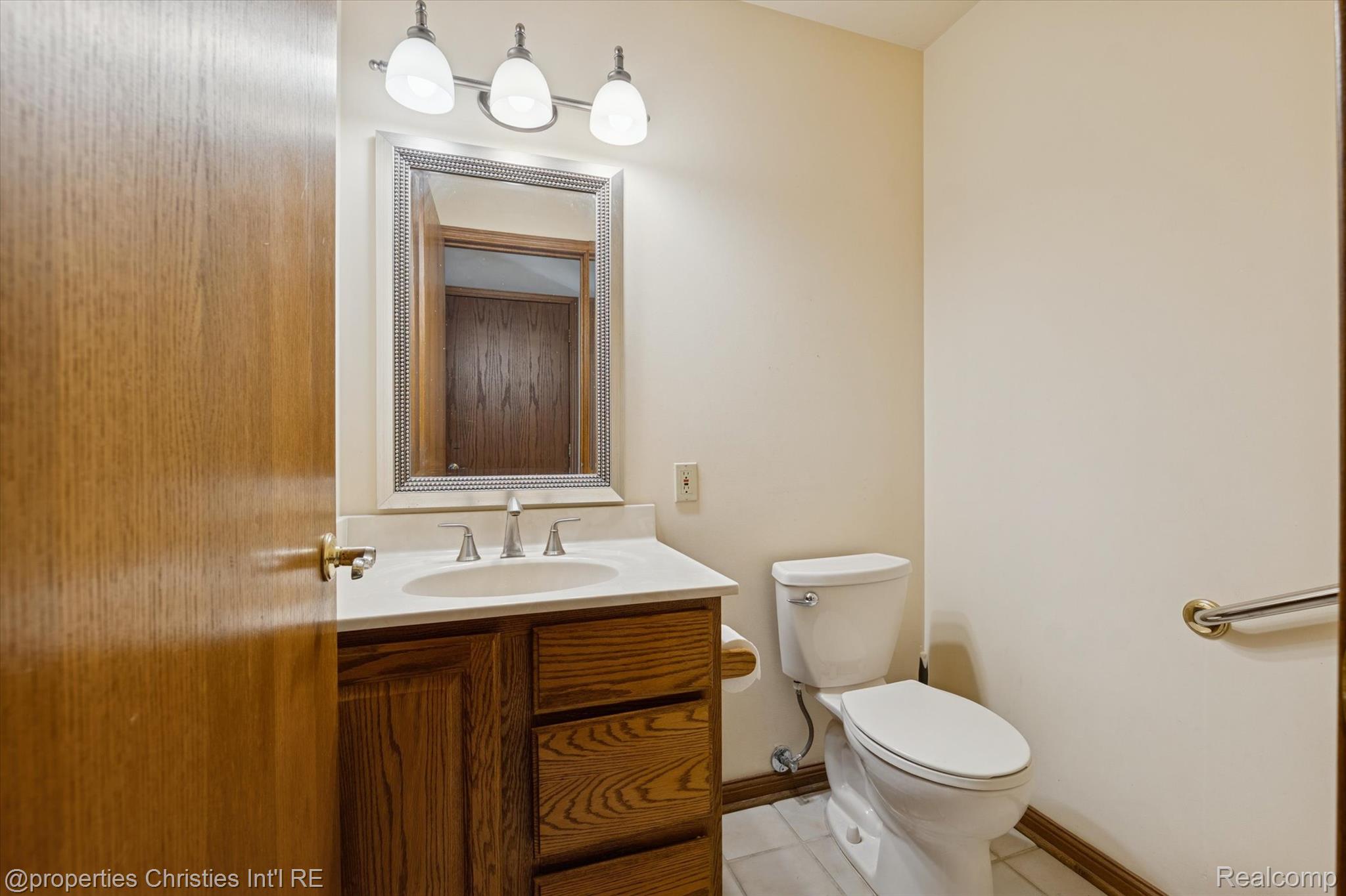 48818 Pebble Lane