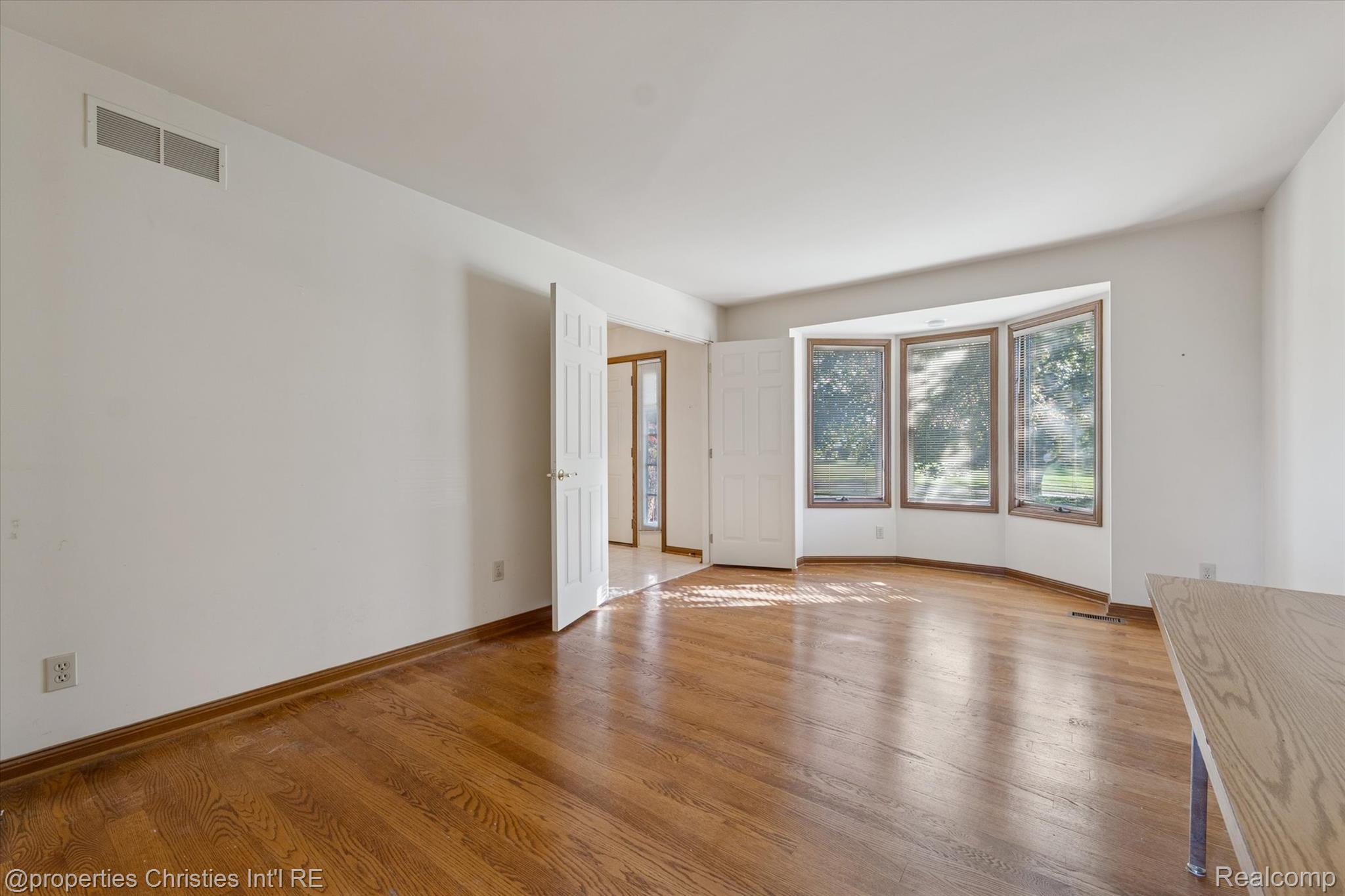 48818 Pebble Lane