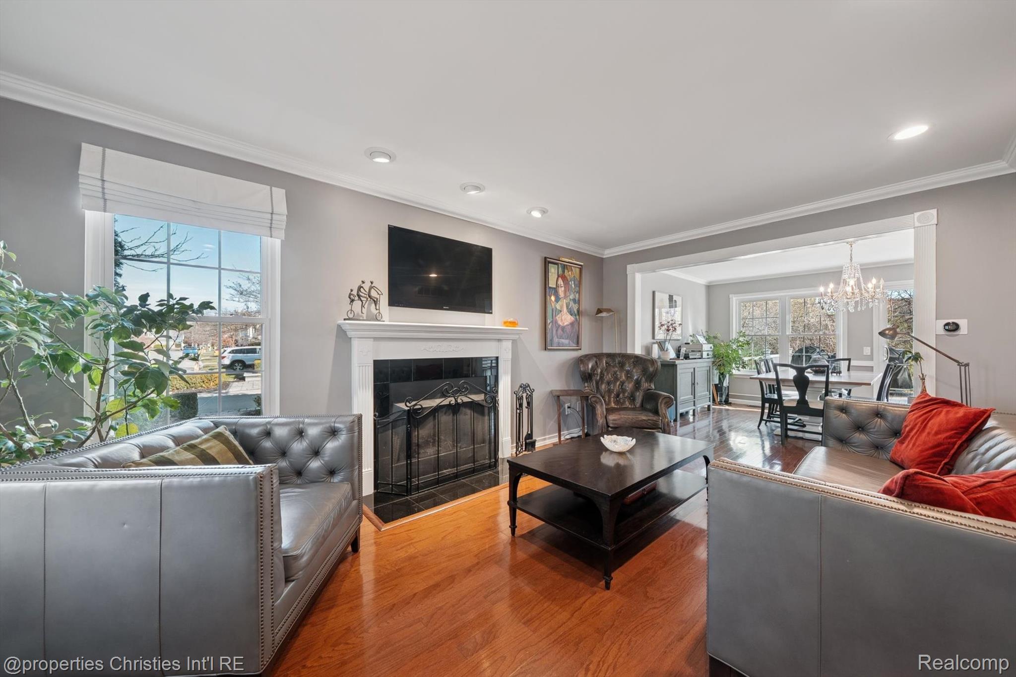 24220 Scarlet Court