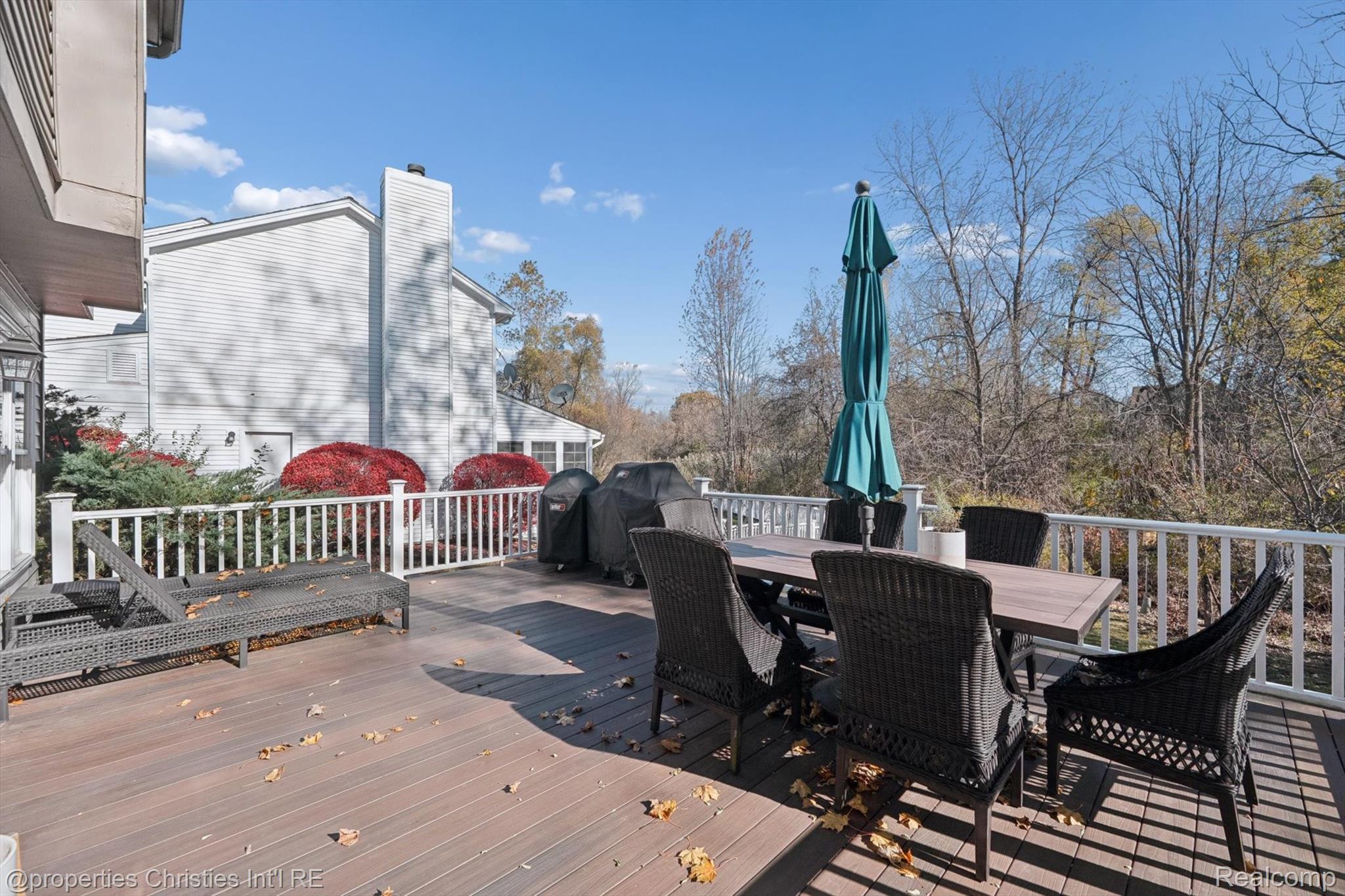 24220 Scarlet Court