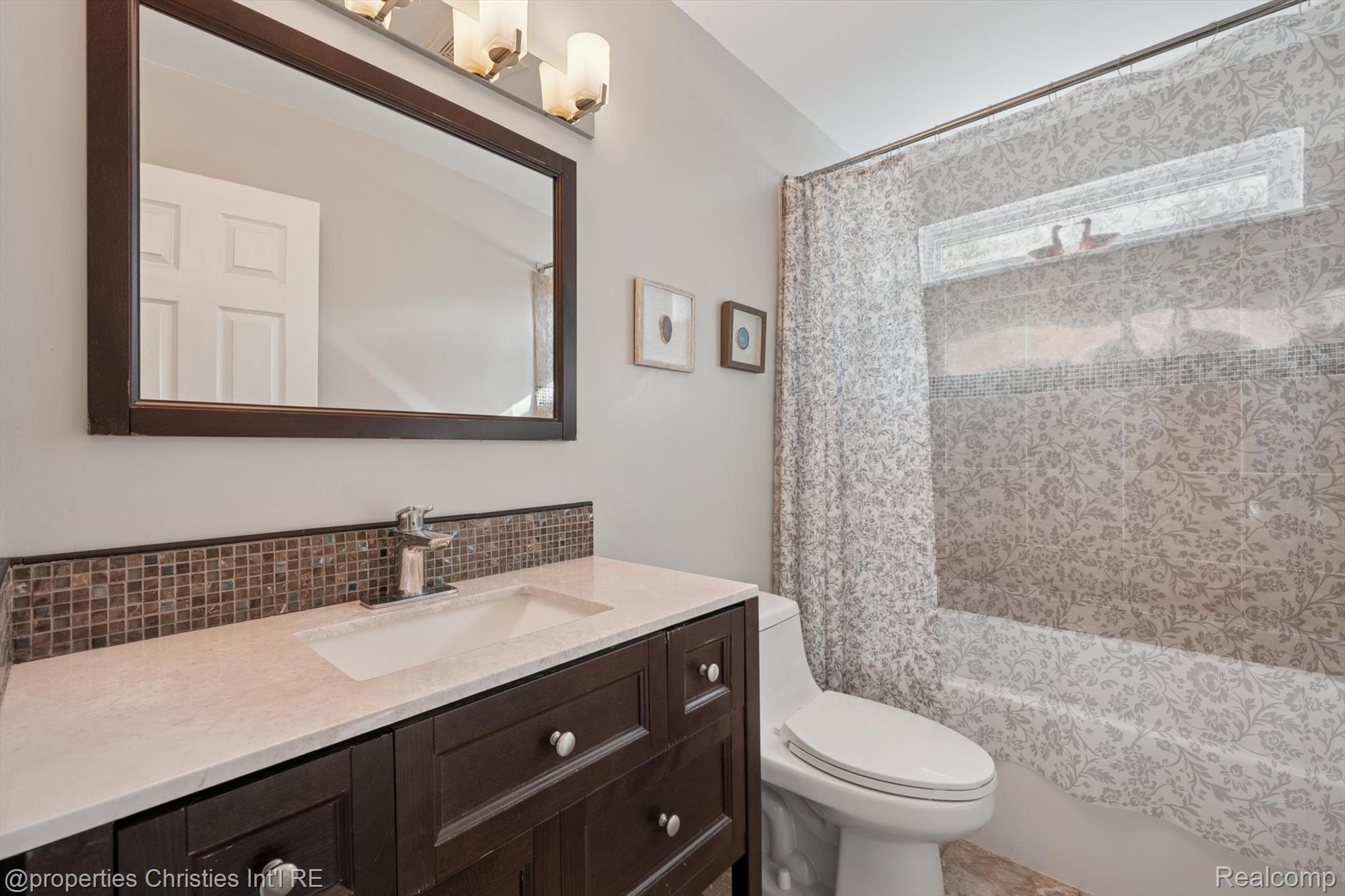 24220 Scarlet Court