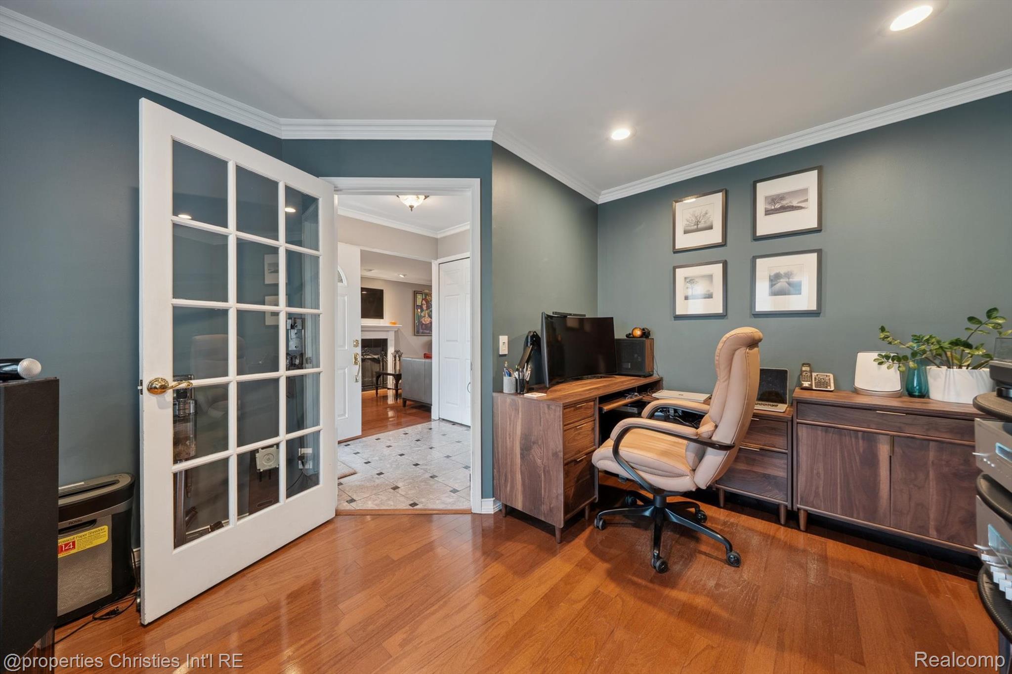 24220 Scarlet Court
